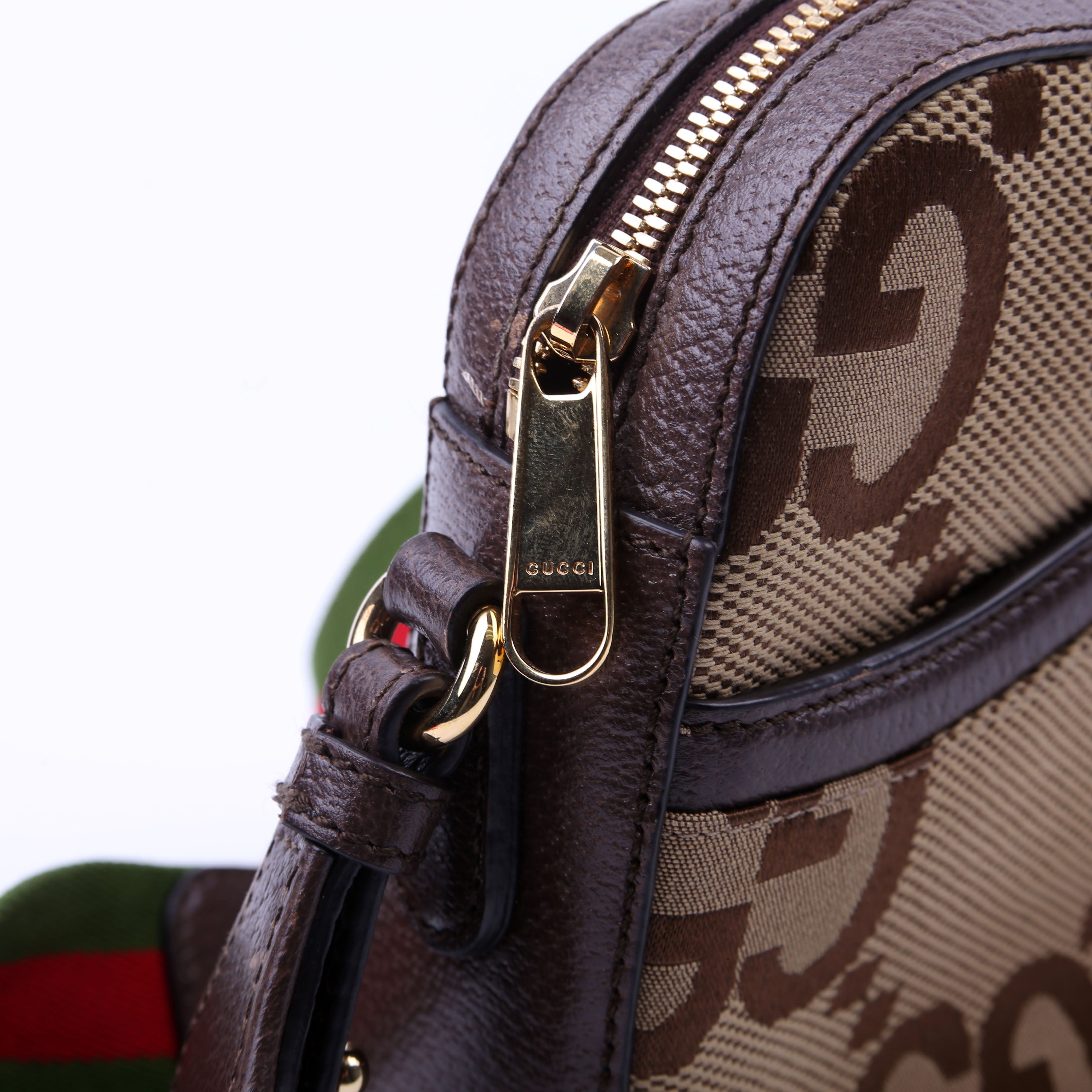 Gucci 675891 Jumbo GG Canvas Messenger