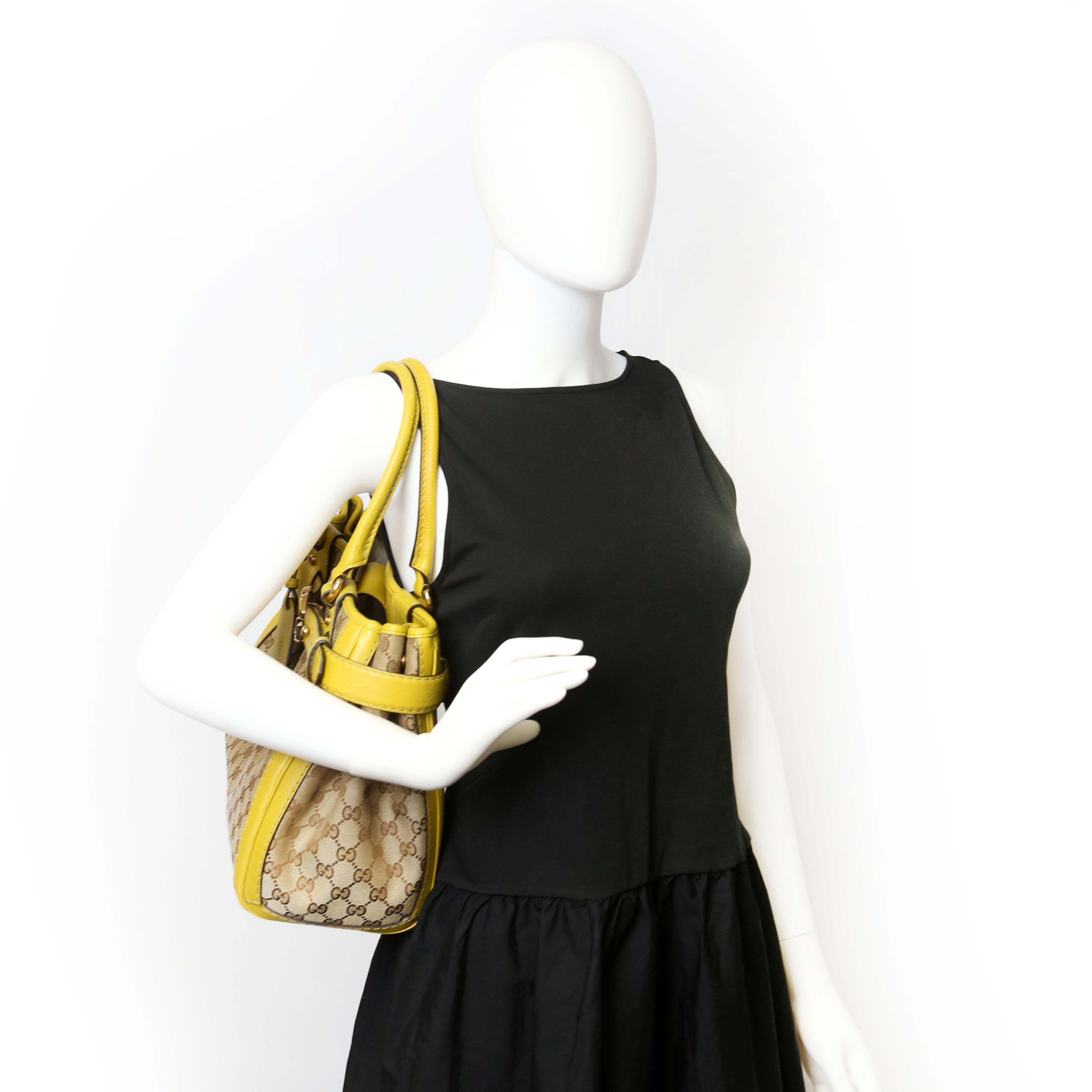 247183 GG canvas Running Tote Medium Yellow