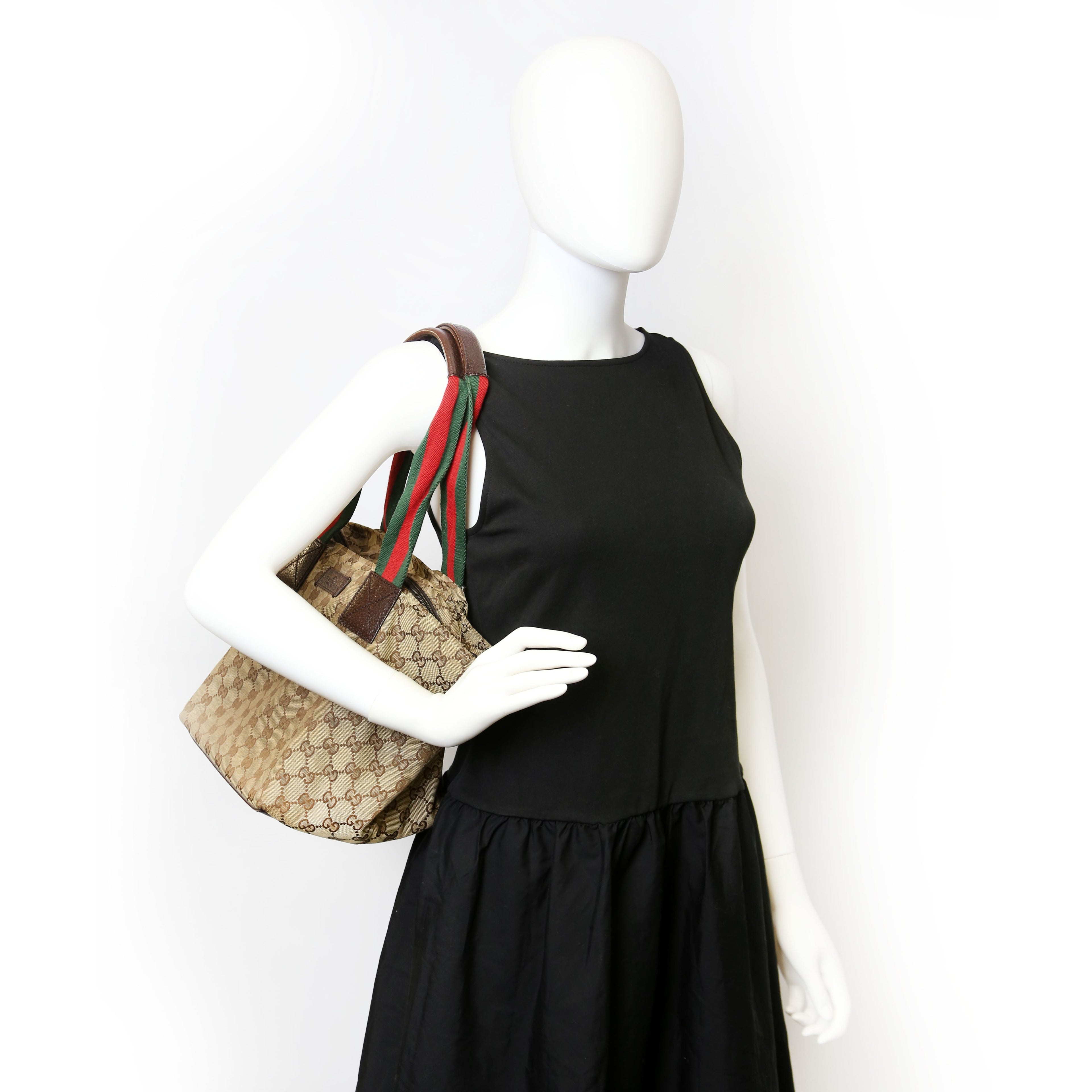 131230 GG Canvas Web Bucket Tote