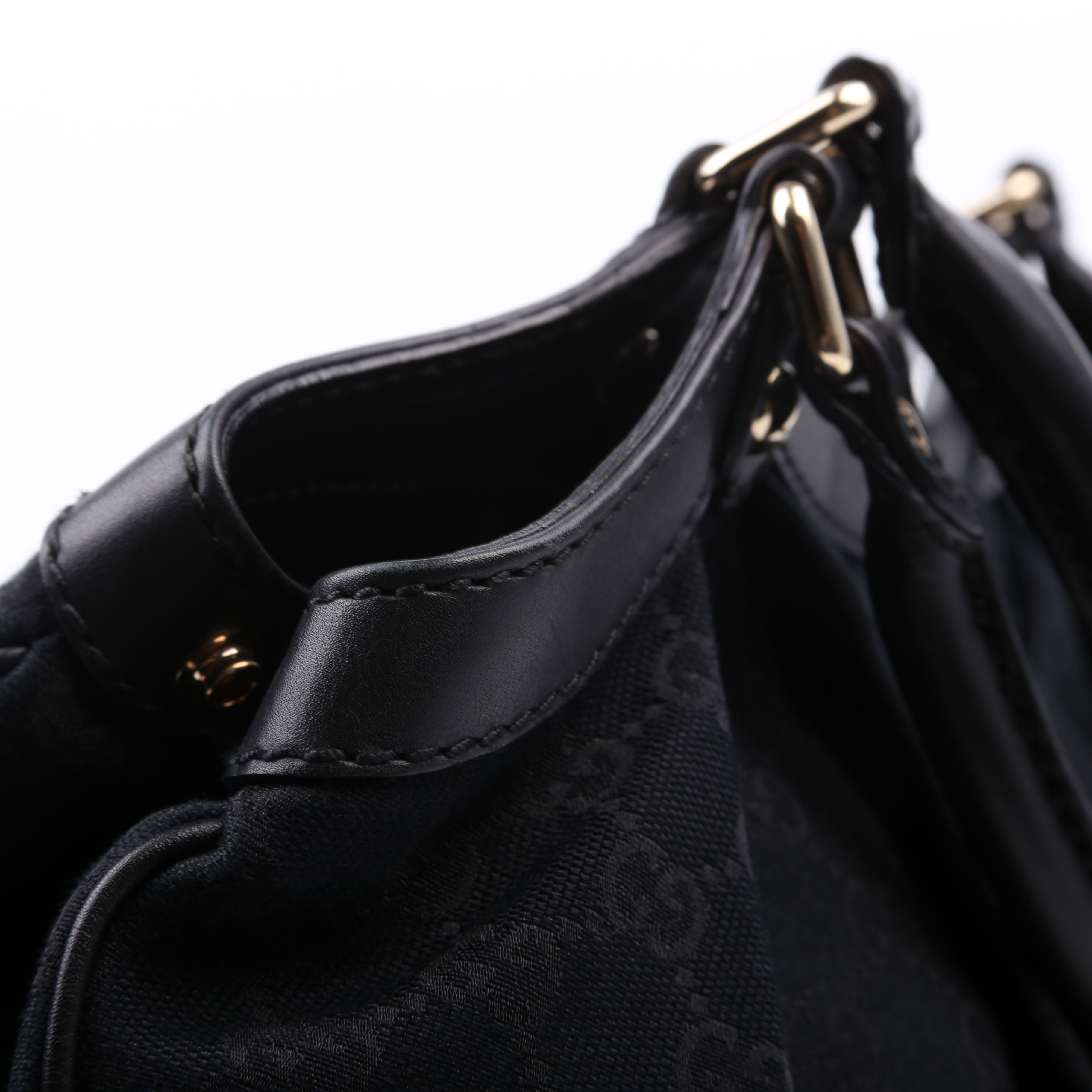 211944 Sukey GG Canvas Medium Black