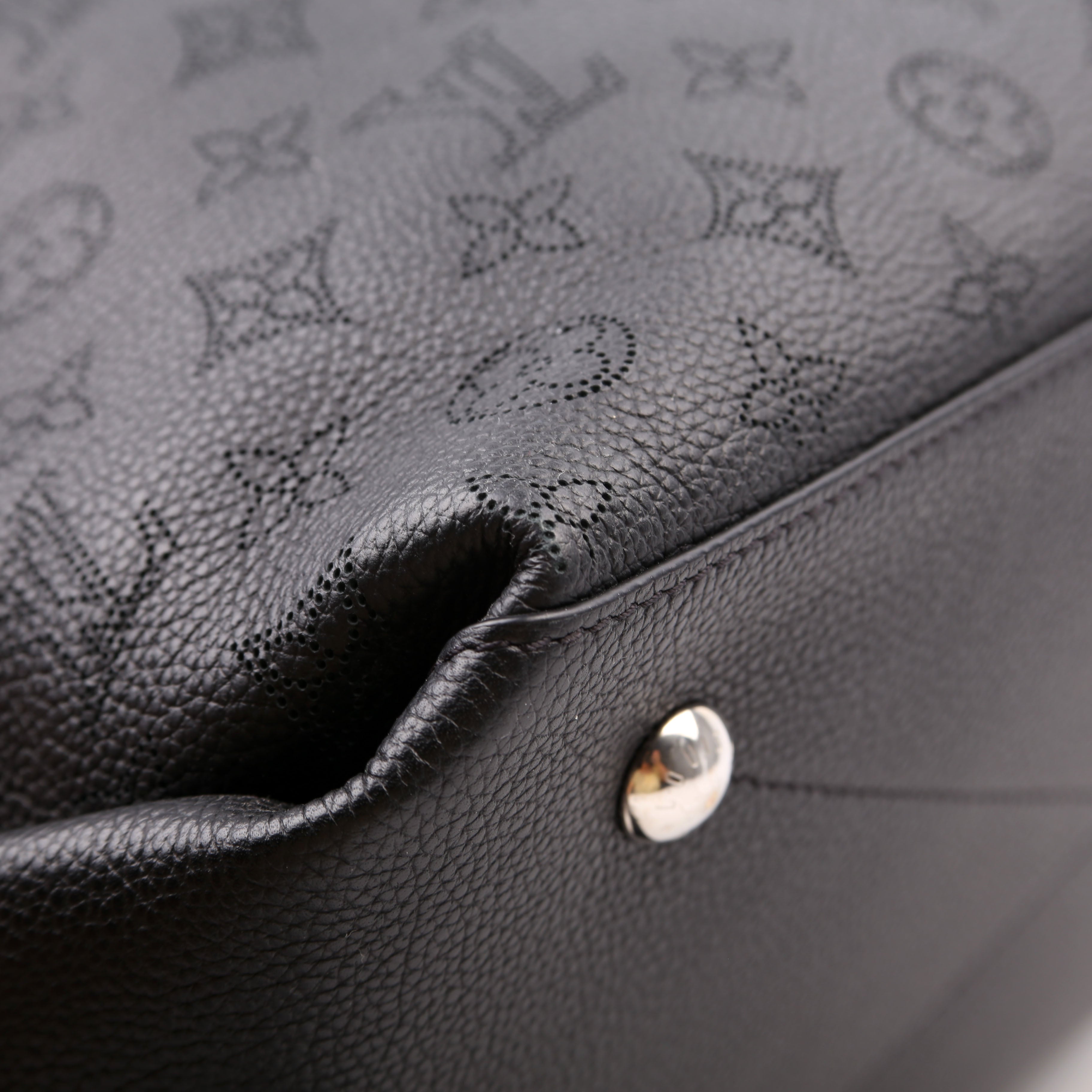 Beaubourg Hobo MM Mahina Black
