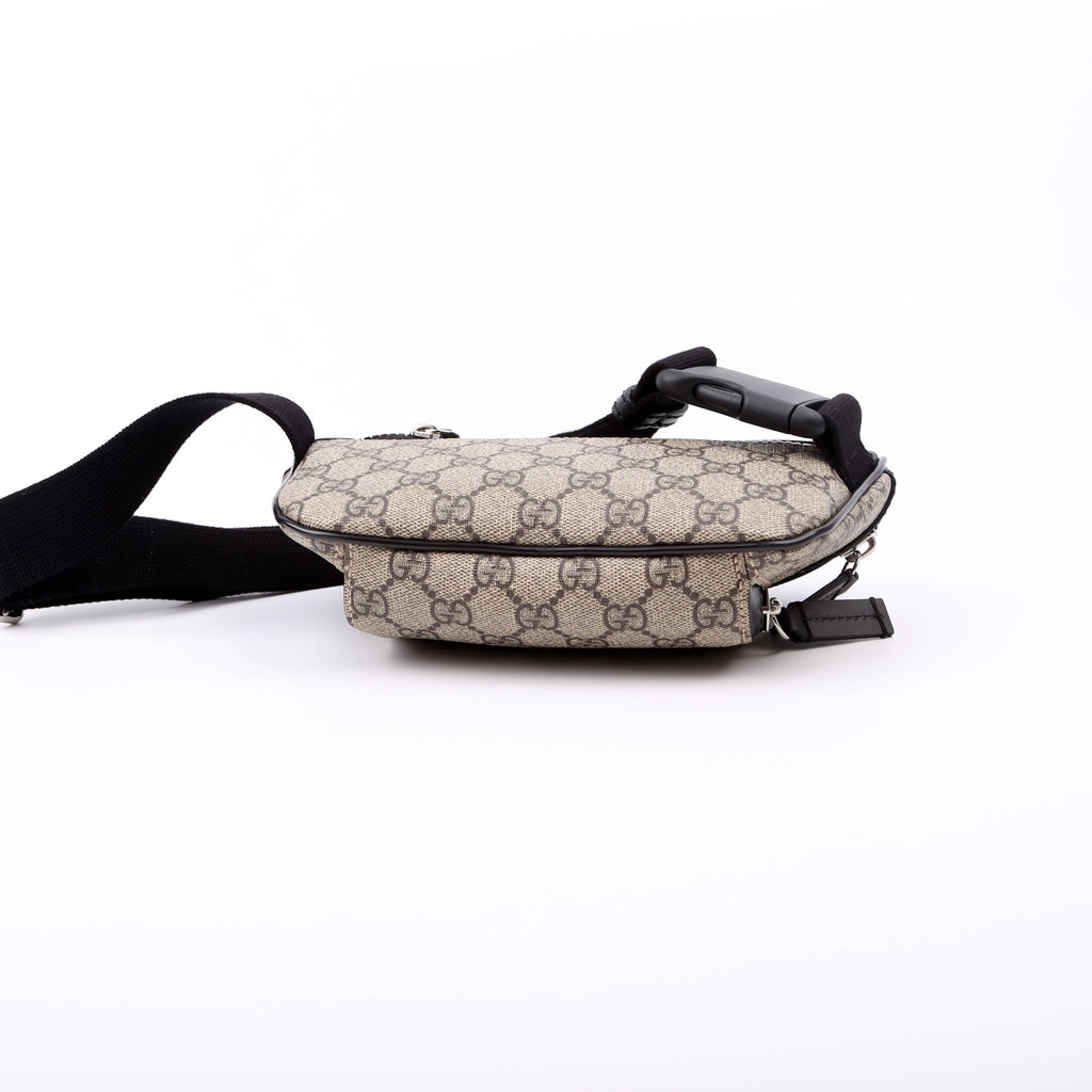 450946 GG supreme Belt Bag