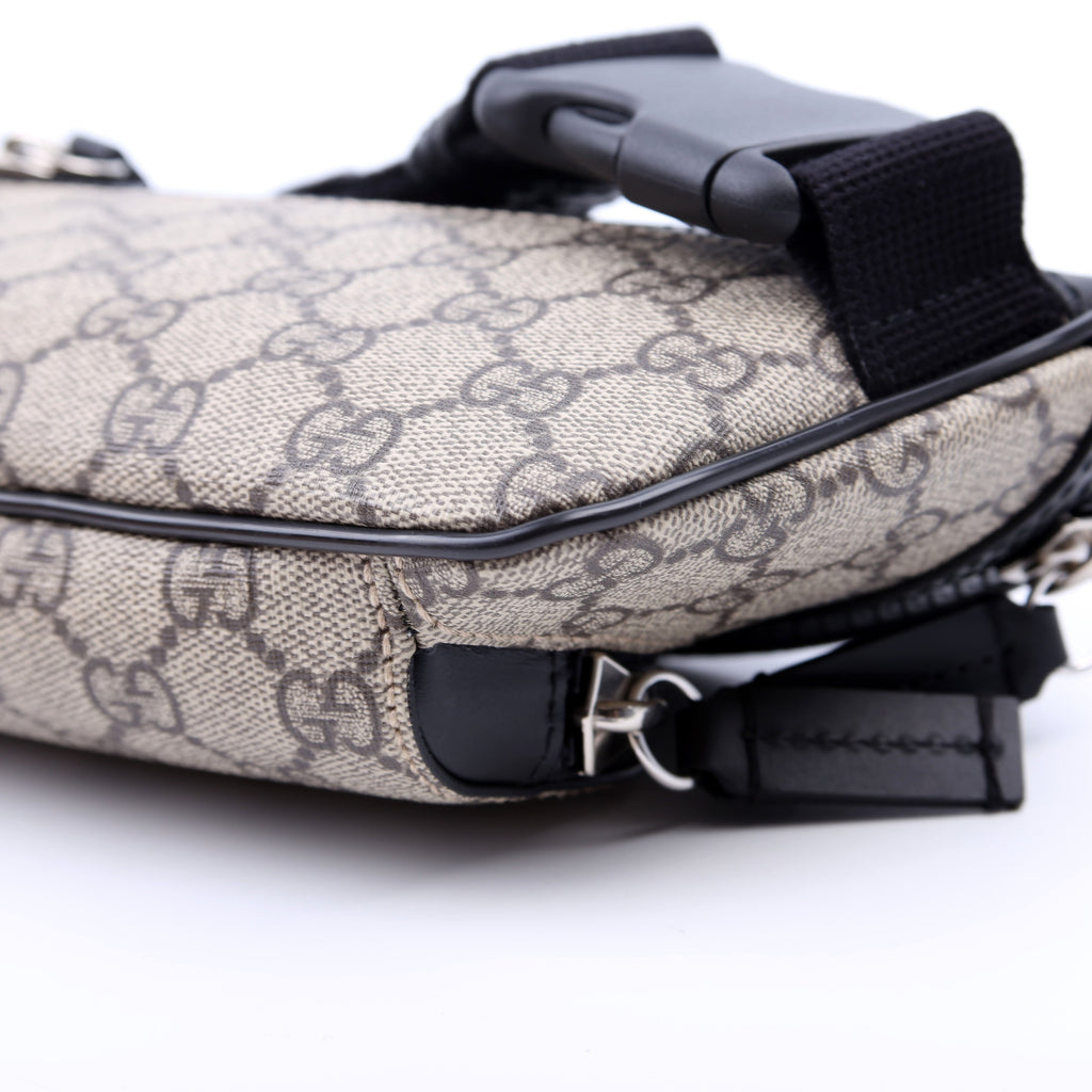 450946 GG supreme Belt Bag