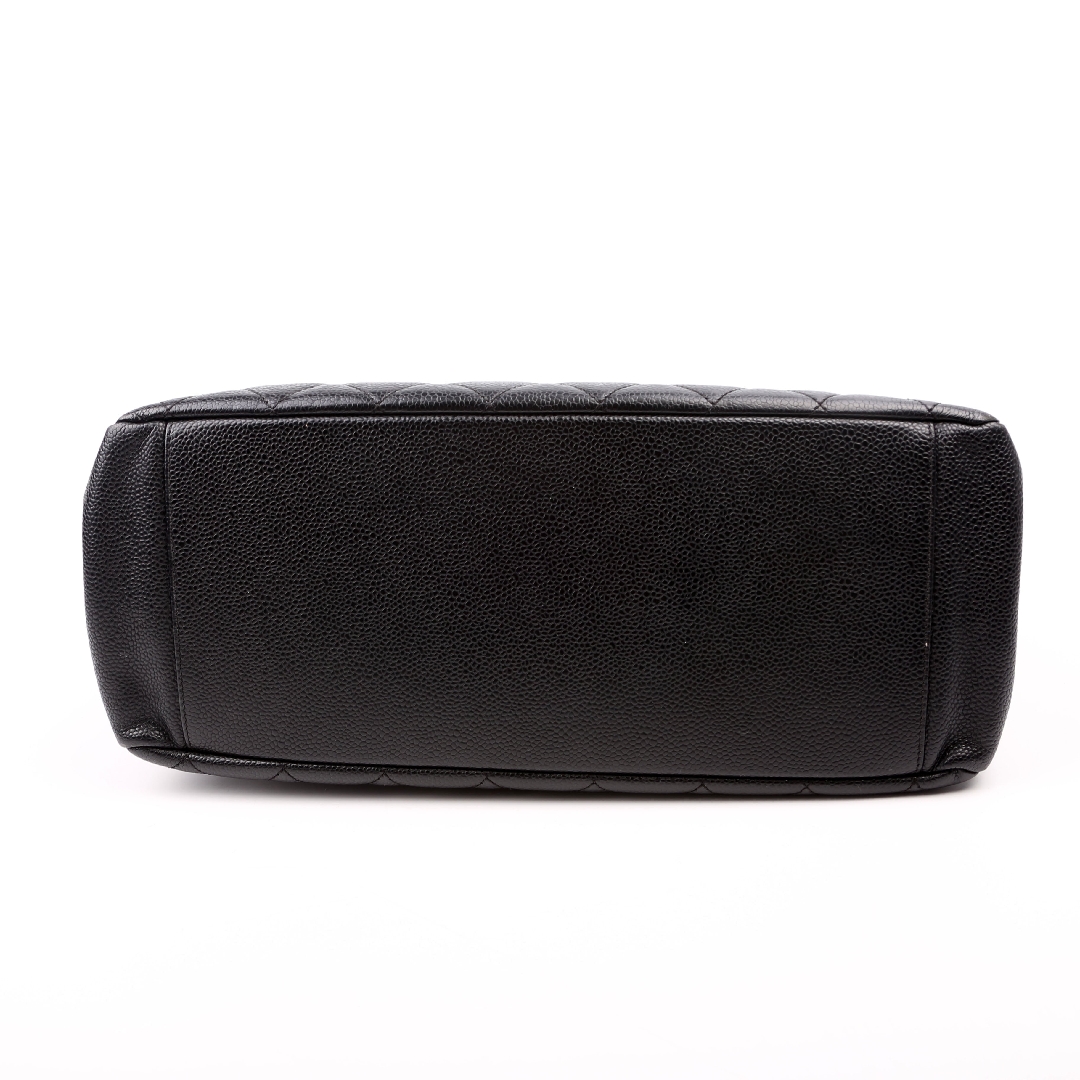 Grand Shopping Tote Caviar Black
