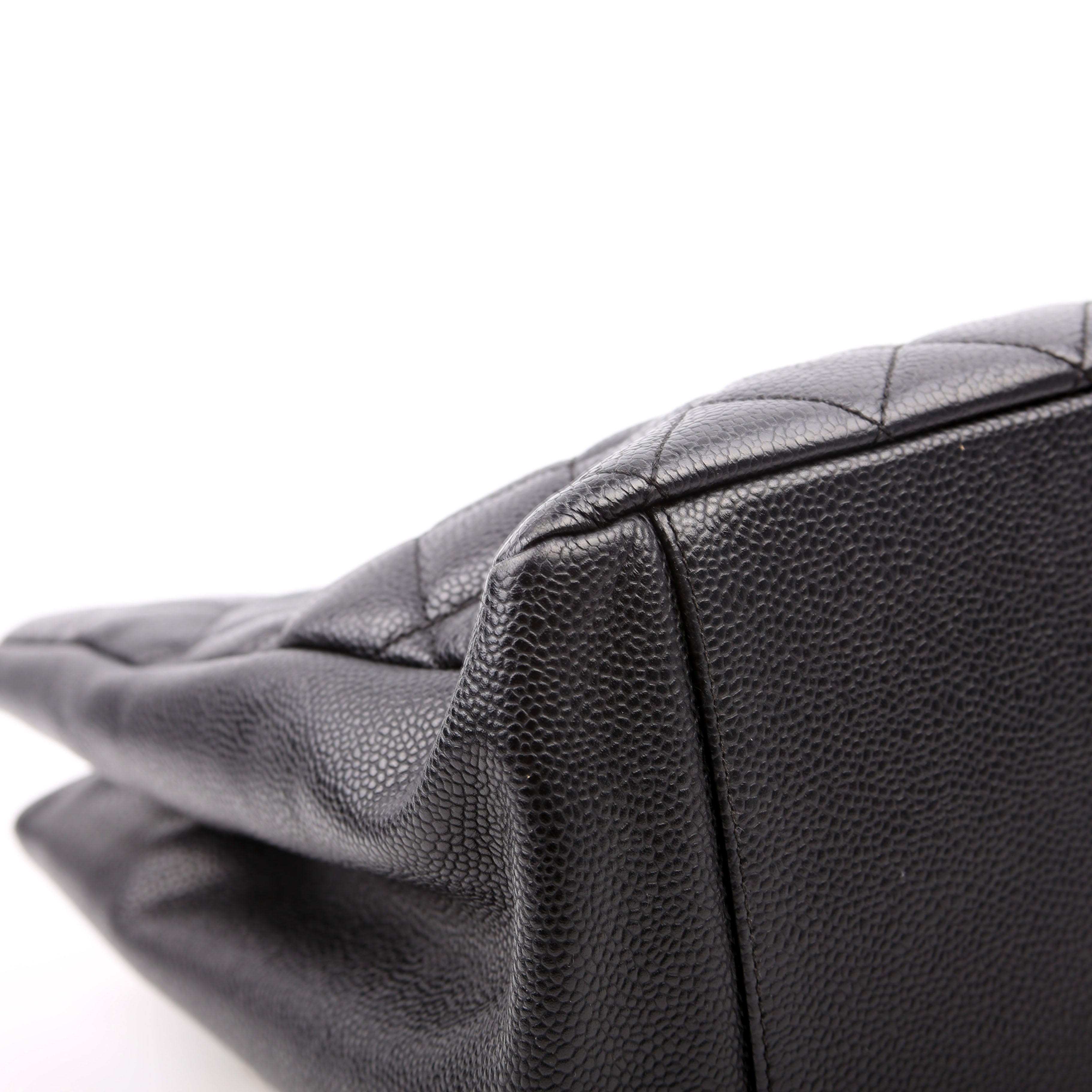 Grand Shopping Tote Caviar Black