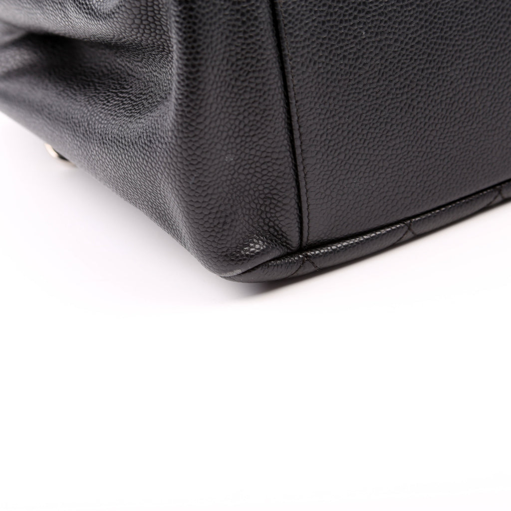 Grand Shopping Tote Caviar Black
