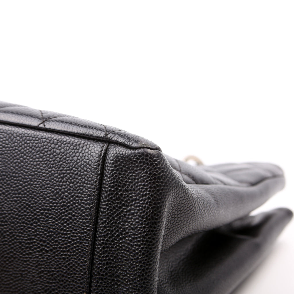 Grand Shopping Tote Caviar Black