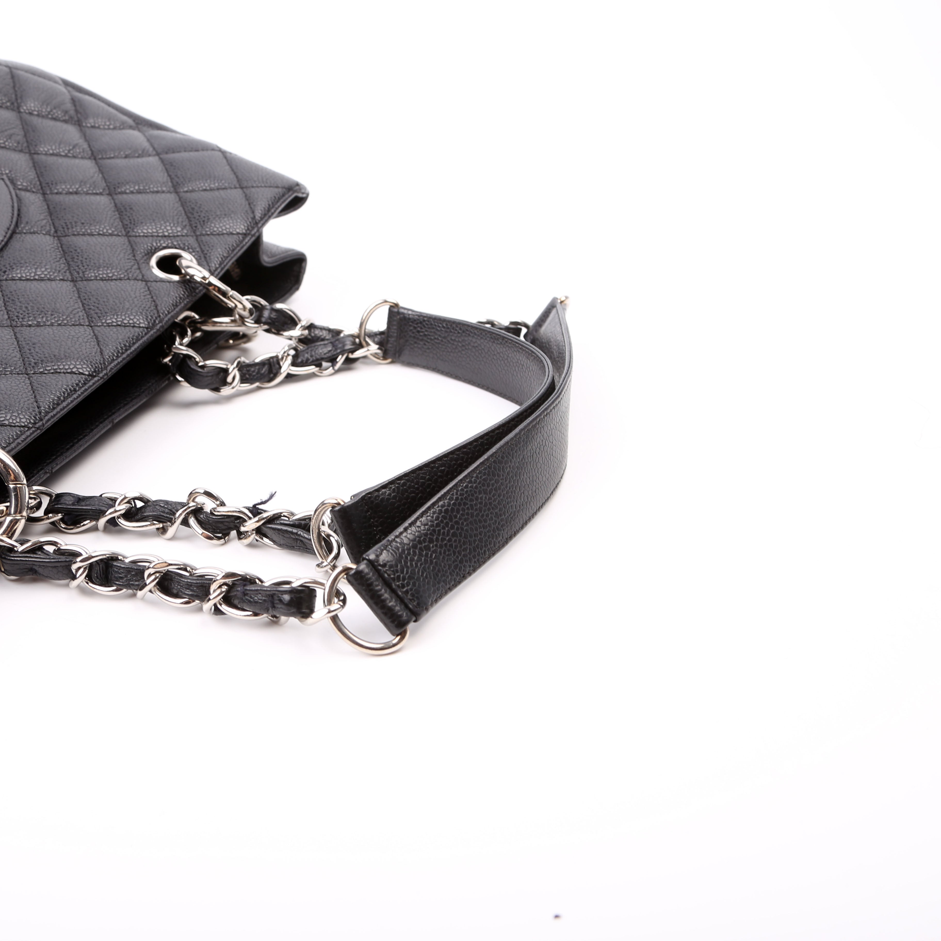 Grand Shopping Tote Caviar Black