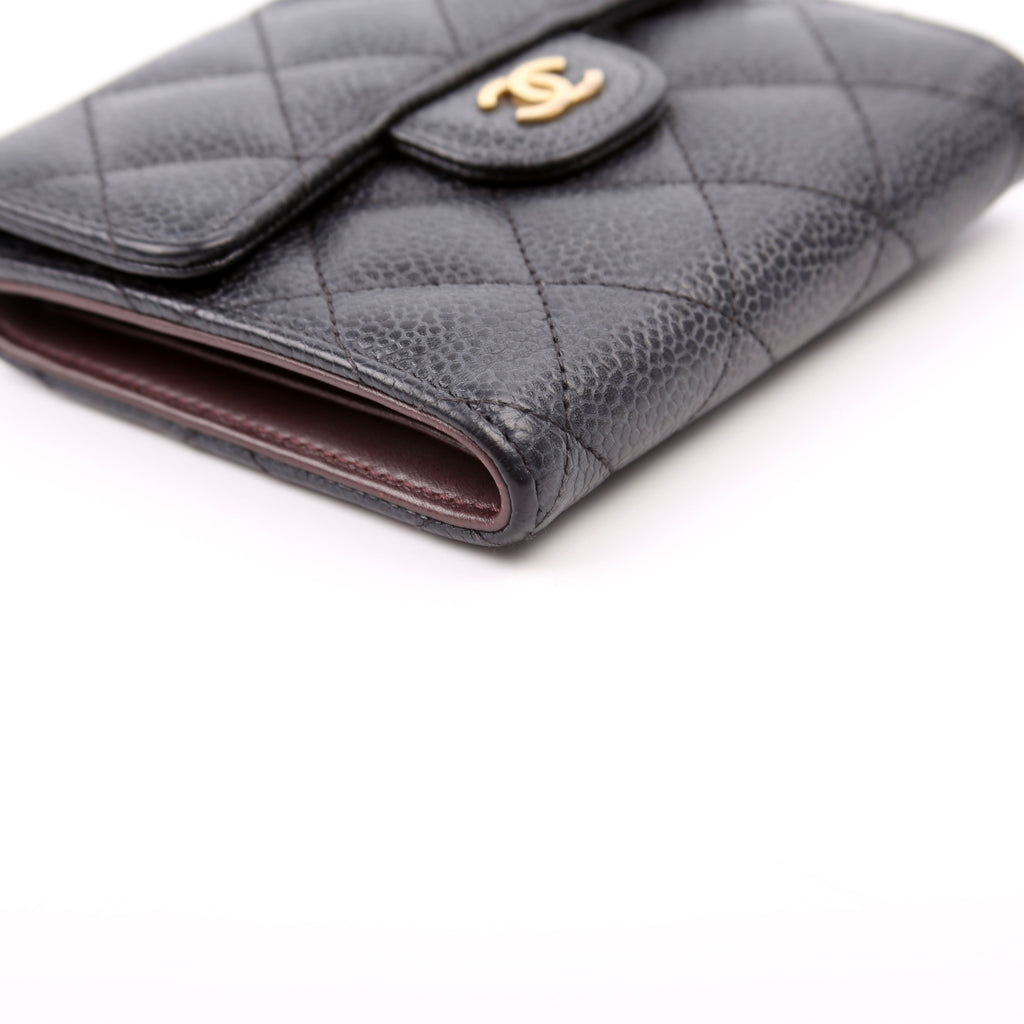 Classic Compact Flap Wallet Caviar 31M Black