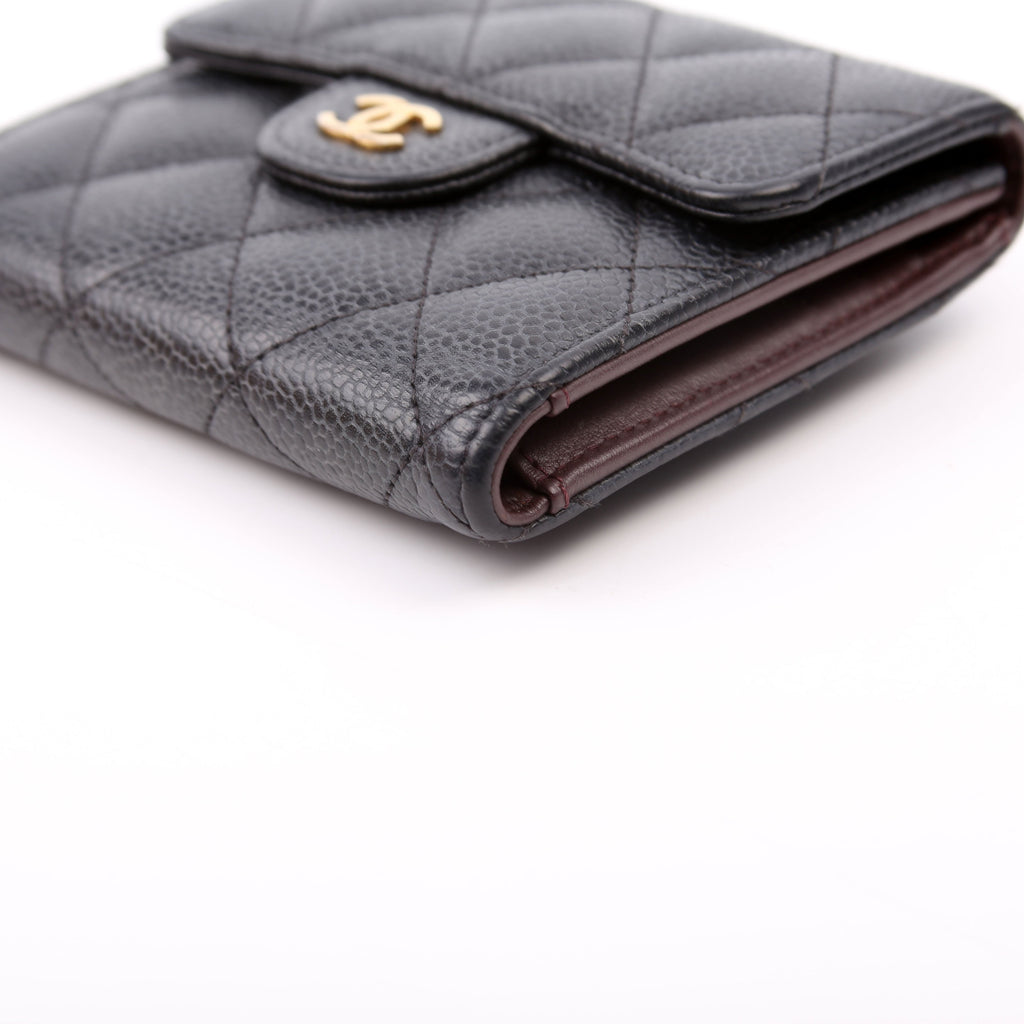 Classic Compact Flap Wallet Caviar 31M Black