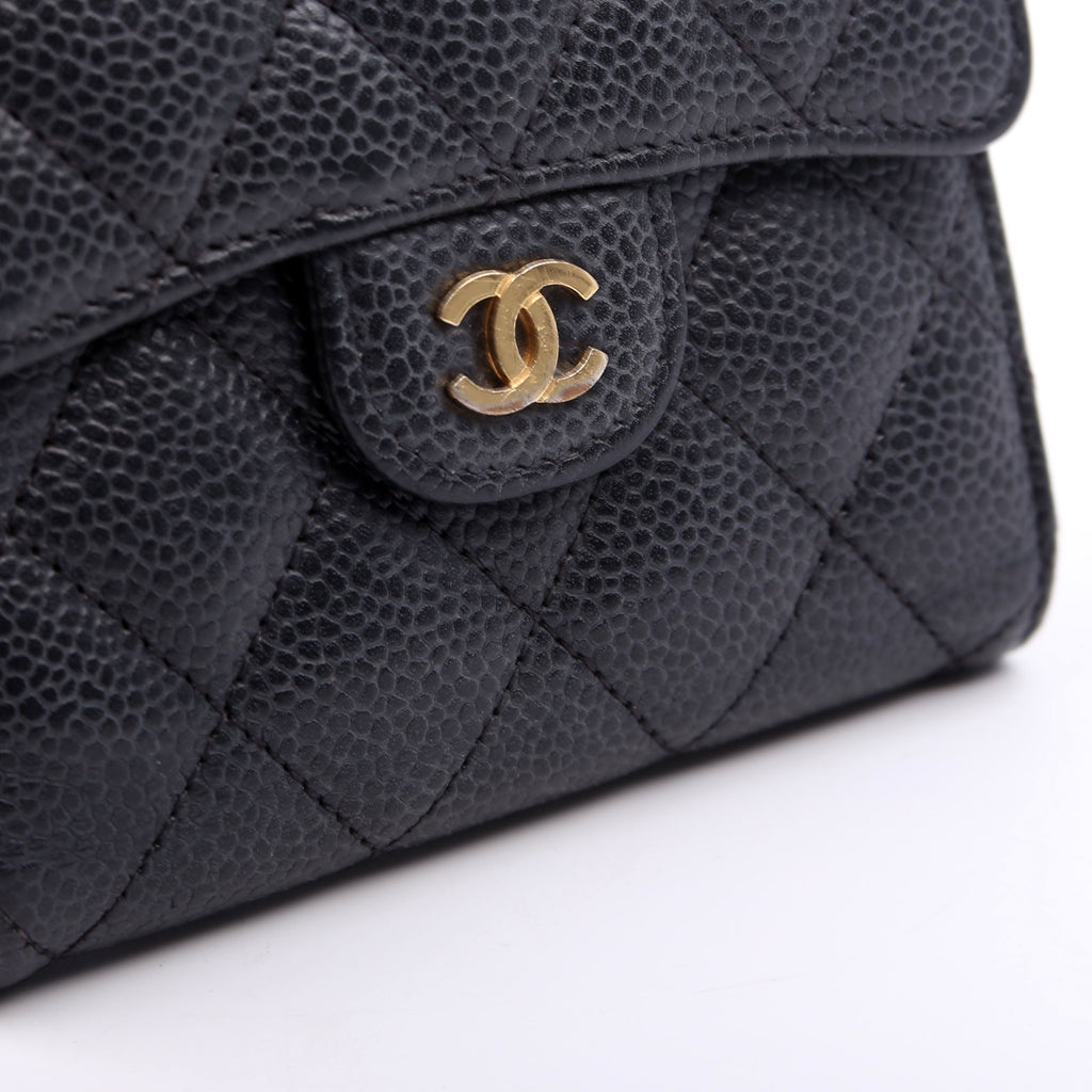Classic Compact Flap Wallet Caviar 31M Black