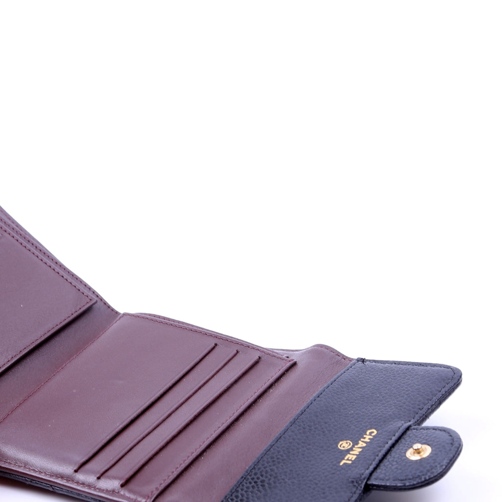 Classic Compact Flap Wallet Caviar 31M Black