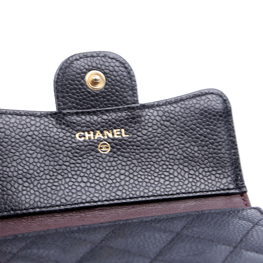 Classic Compact Flap Wallet Caviar 31M Black