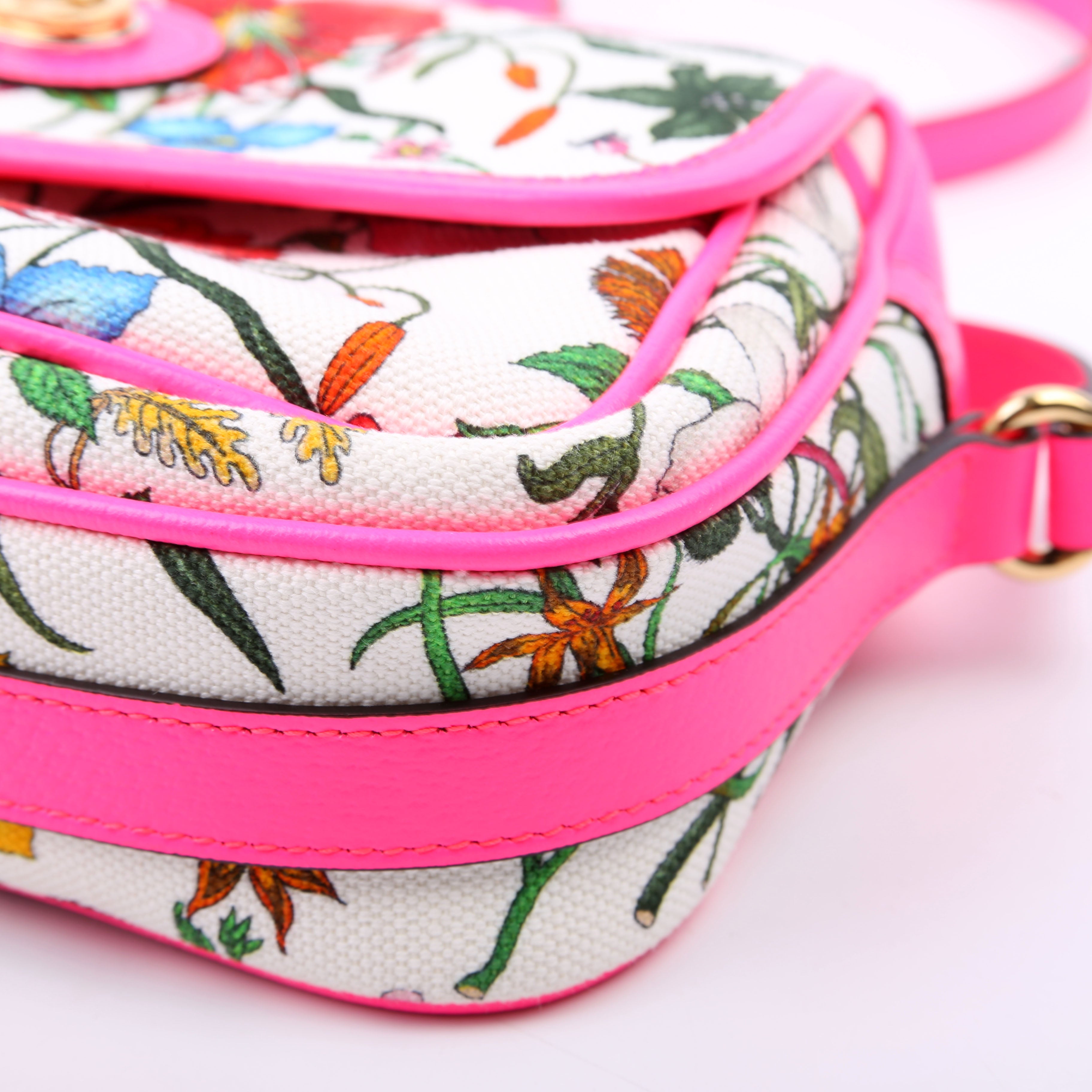 550147 Flora Canvas Crossbody Pink
