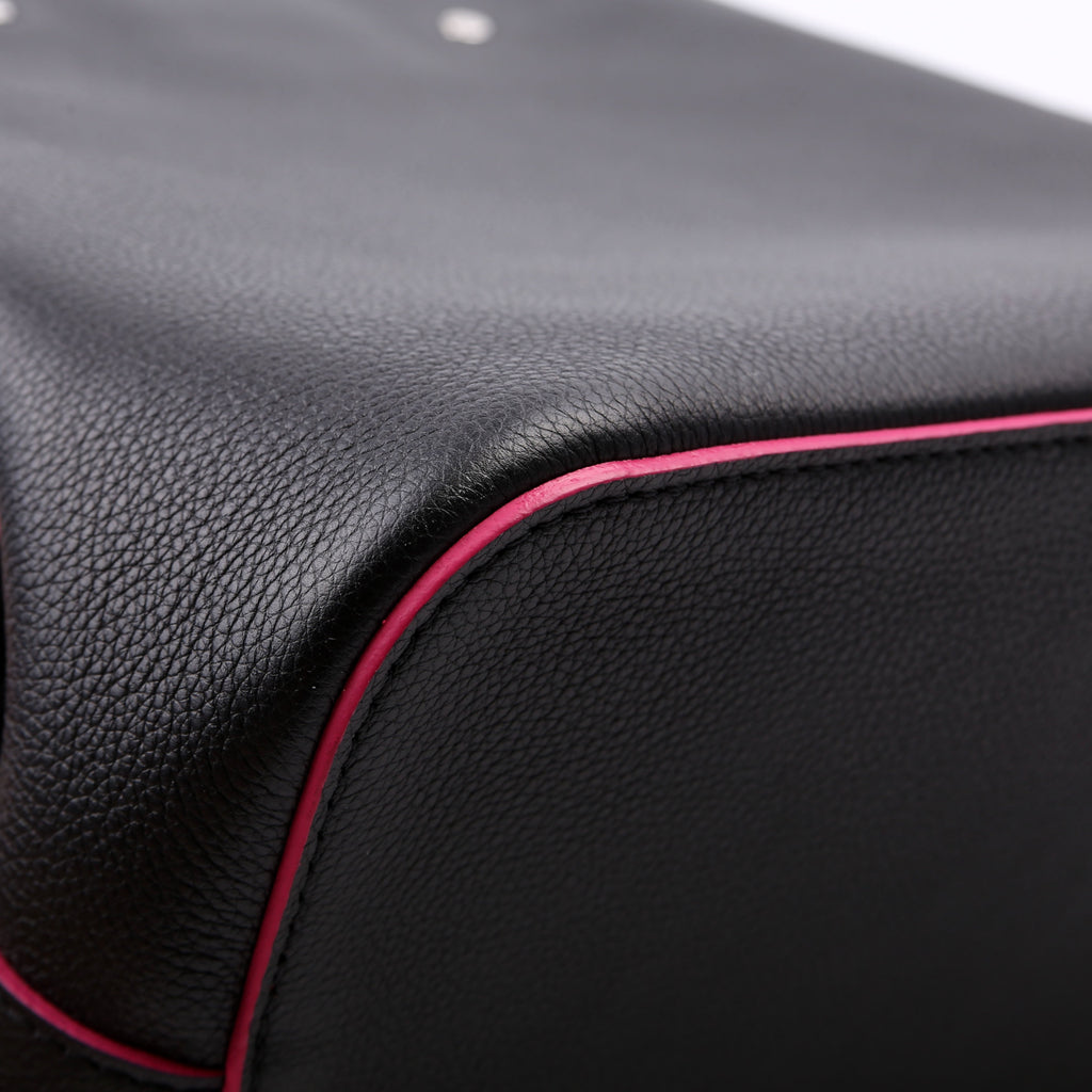Lockme Bucket Bag Black/Pink