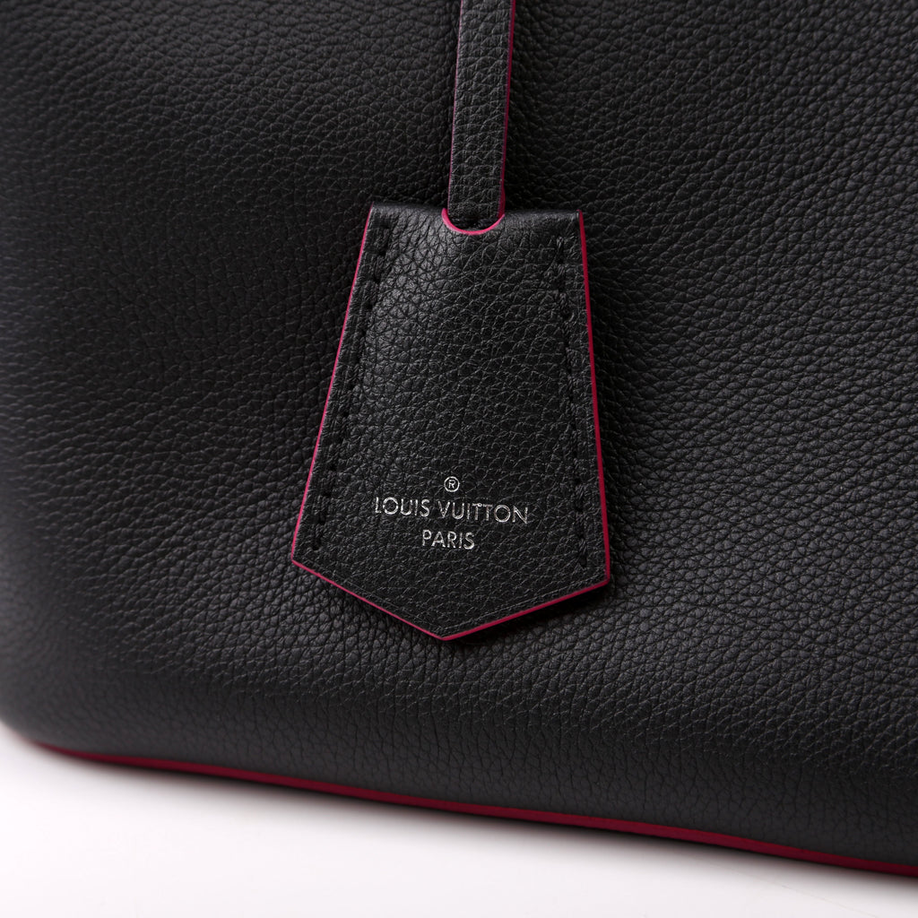 Lockme Bucket Bag Black/Pink