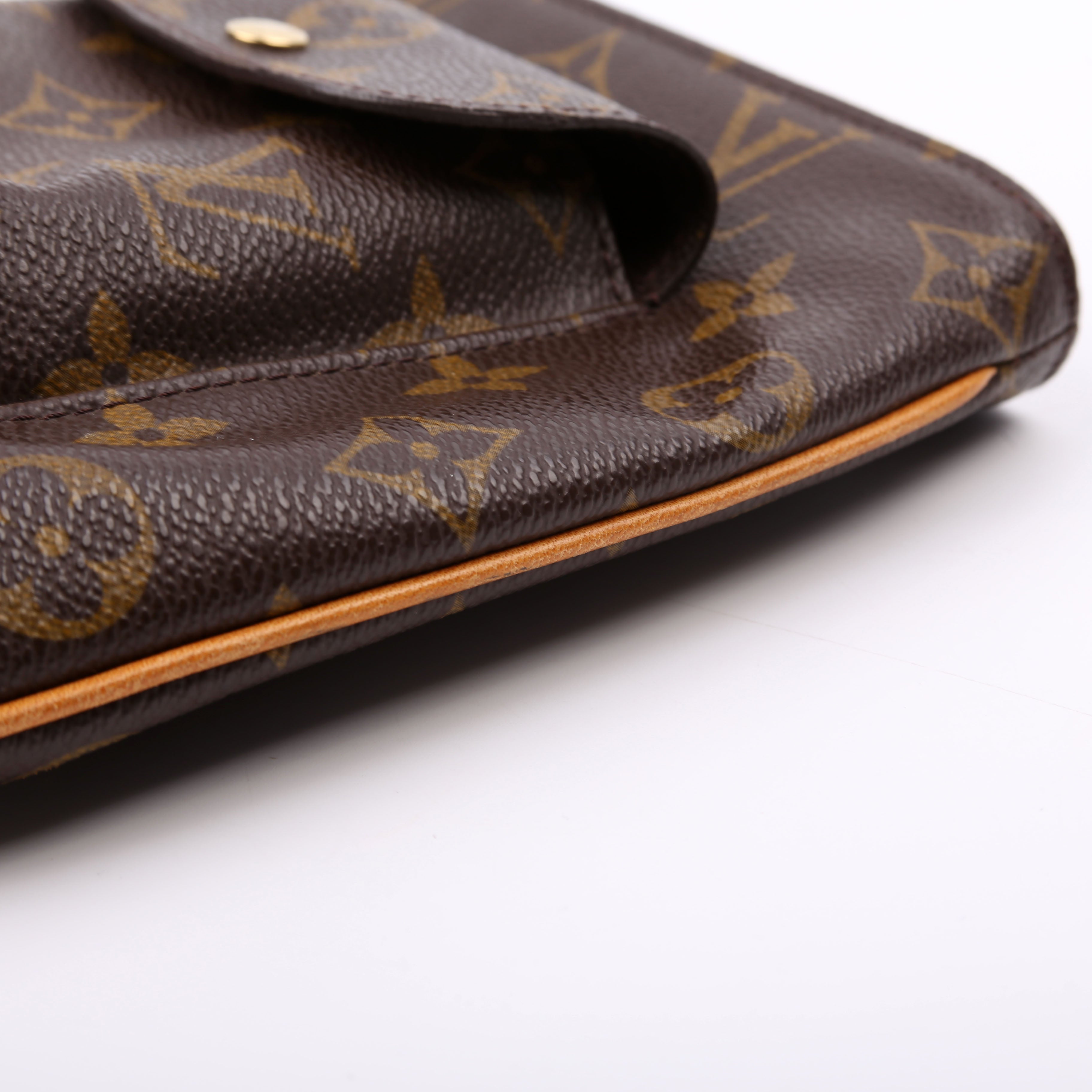 Partition Wristlet Clutch Monogram