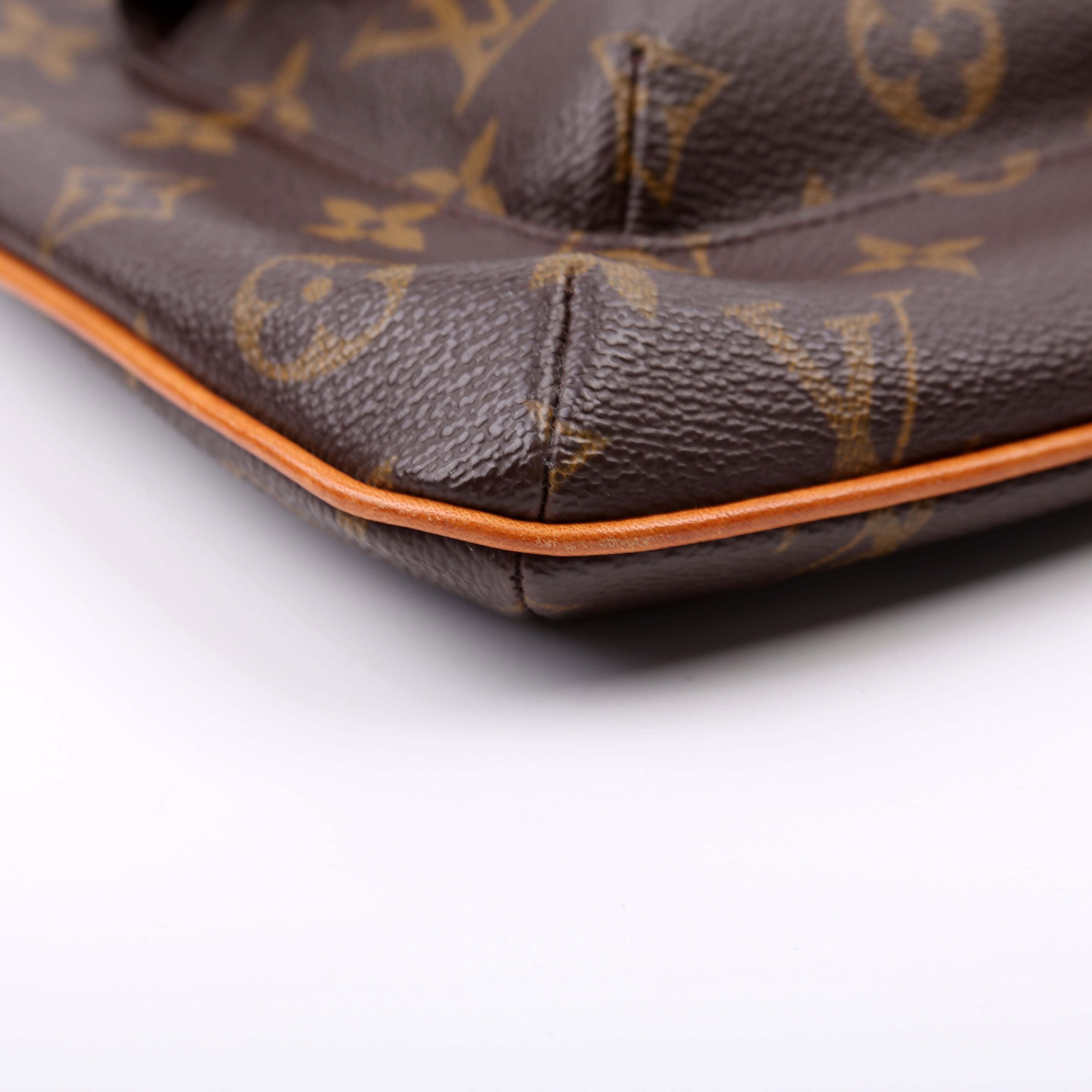 Partition Wristlet Clutch Monogram