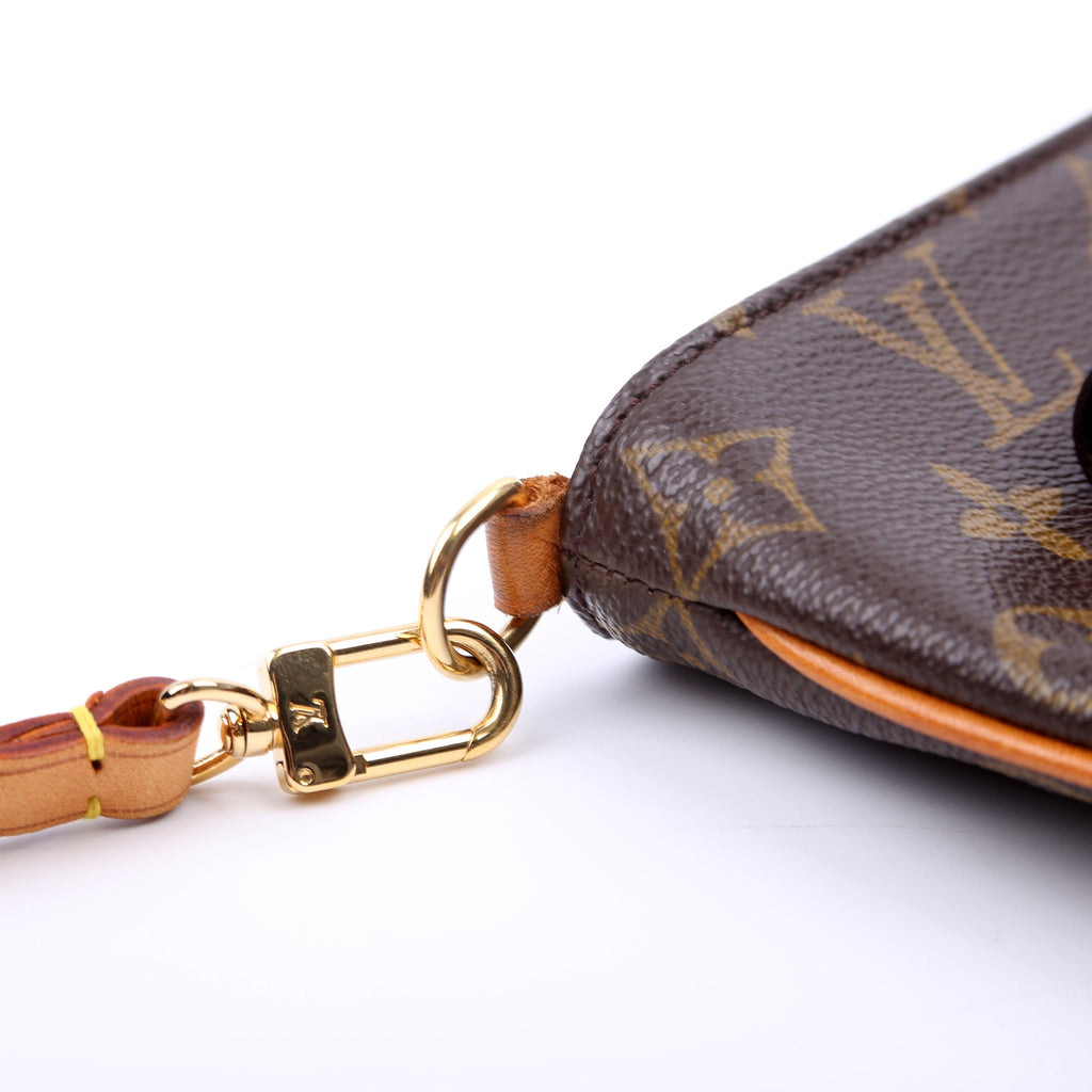 Partition Wristlet Clutch Monogram