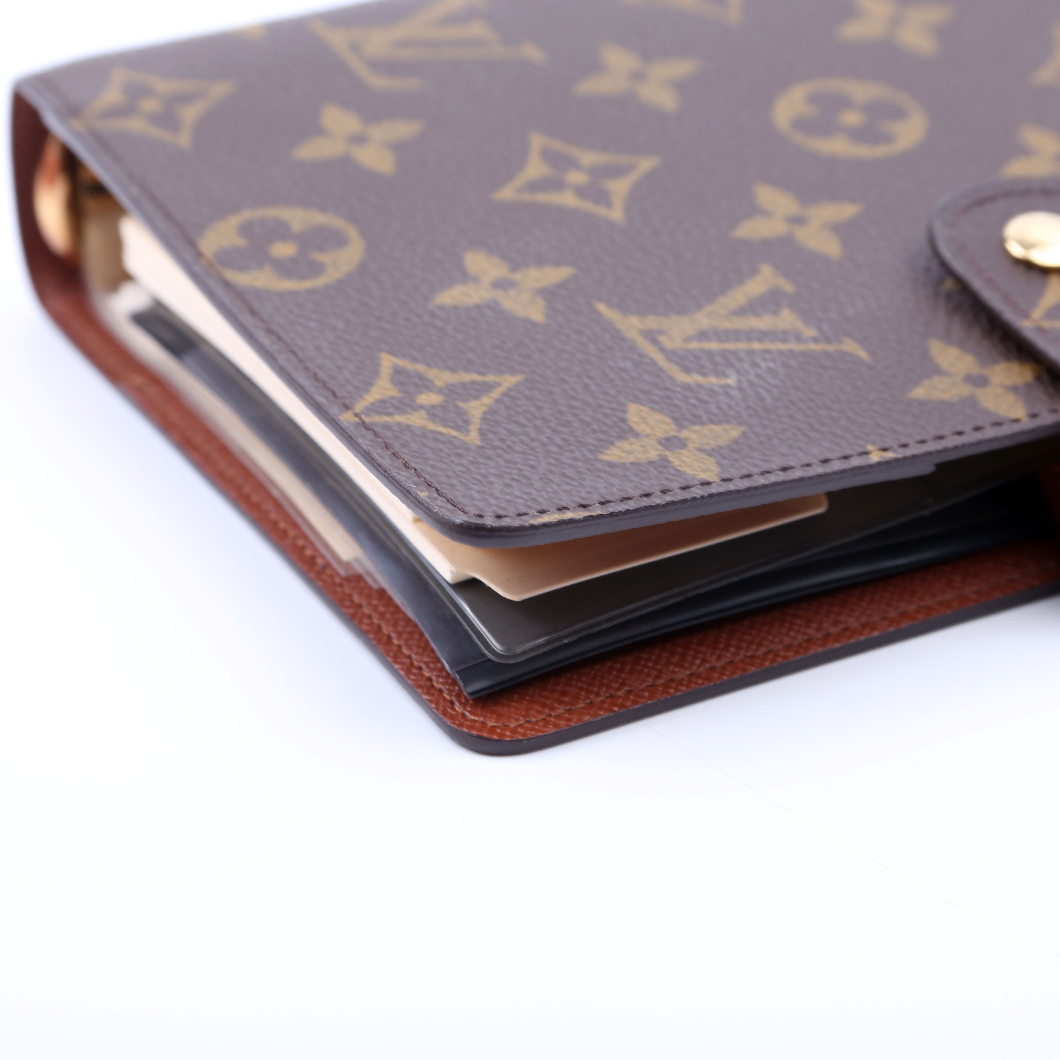 Agenda Medium Ring Monogram