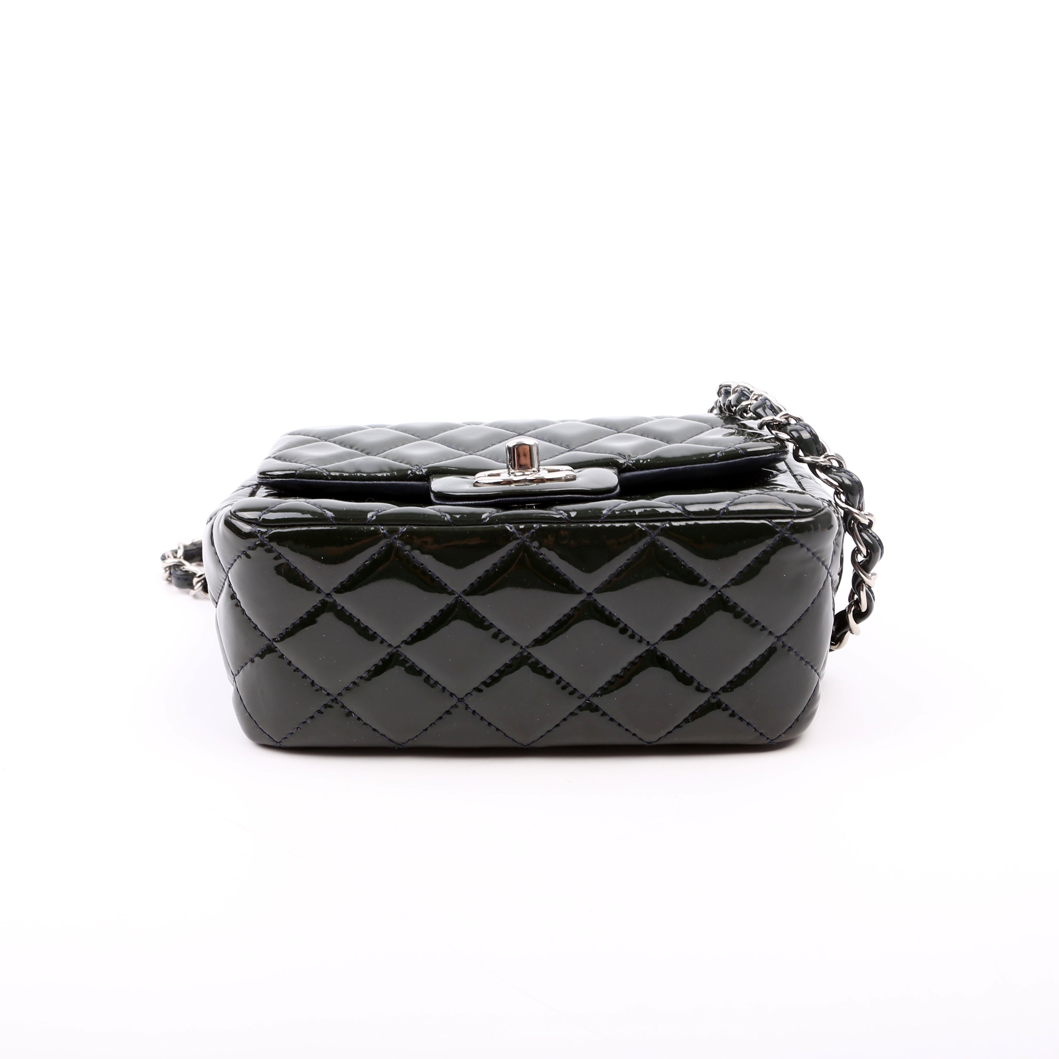 Classic Flap Mini Square Patent 19M Green