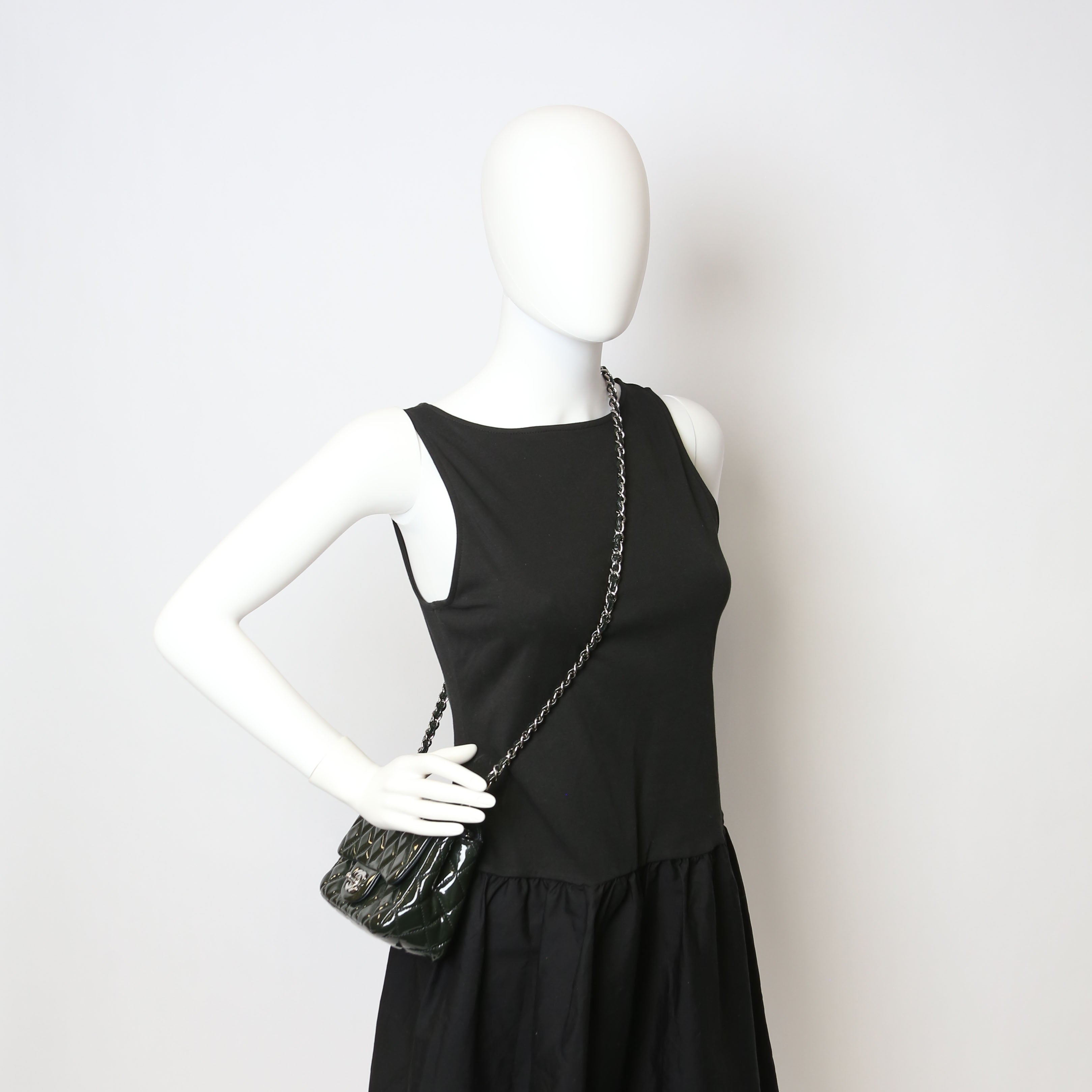 Classic Flap Mini Square Patent 19M Green