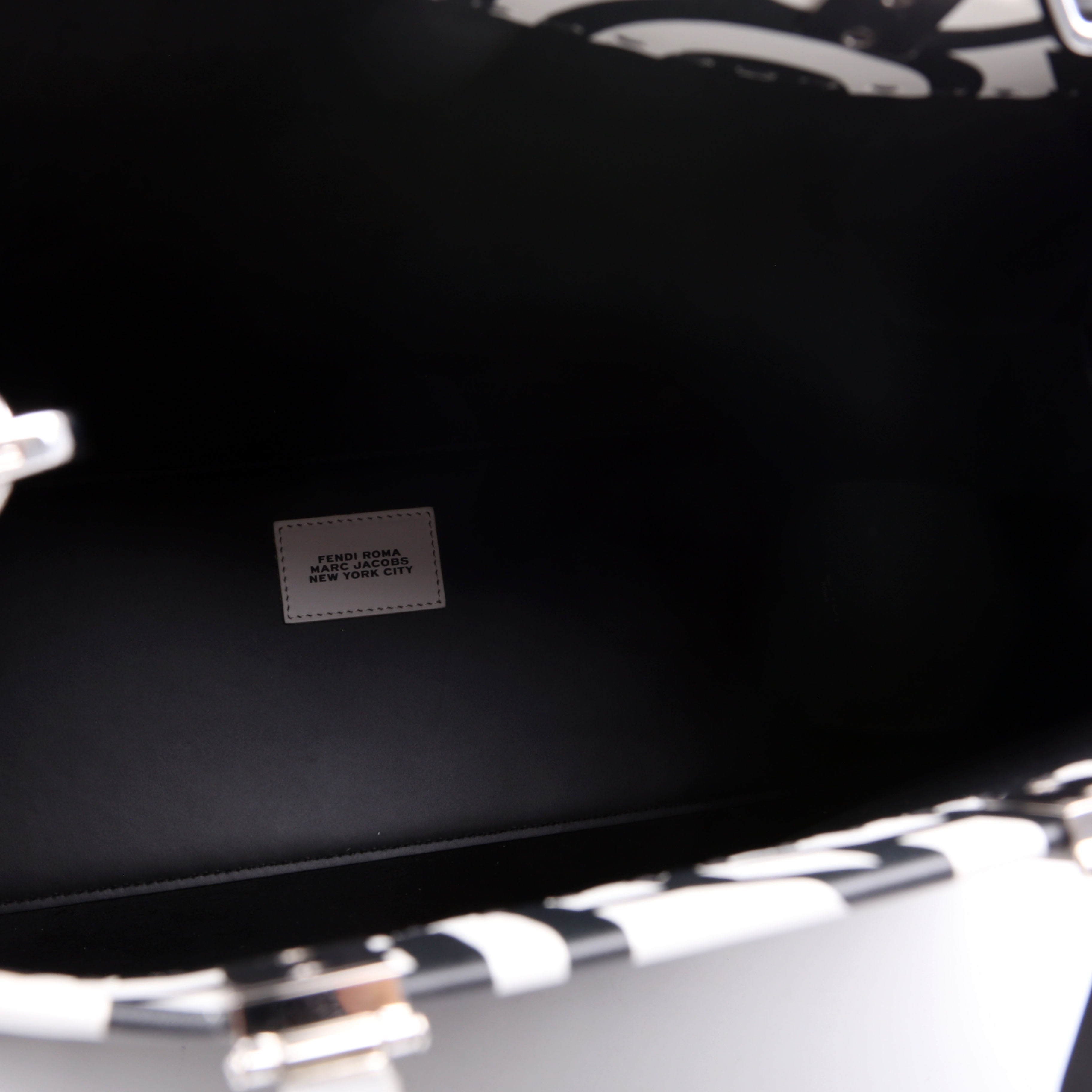 Fendi Fendi X Marc Jacobs Sunshine Shopper Medium Leather Black/White