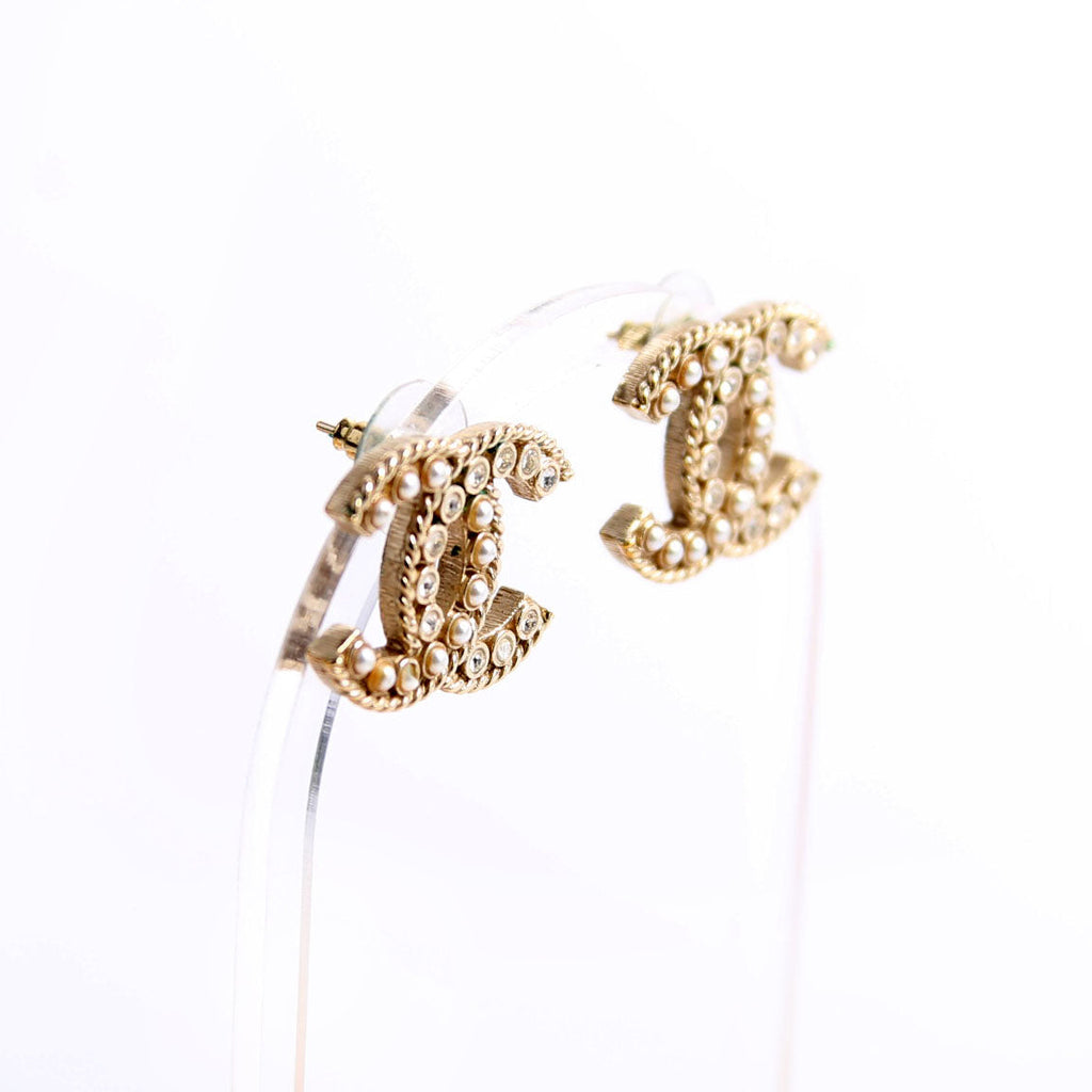 Crystal/Pearly CC Medium Stud Earrings Gold