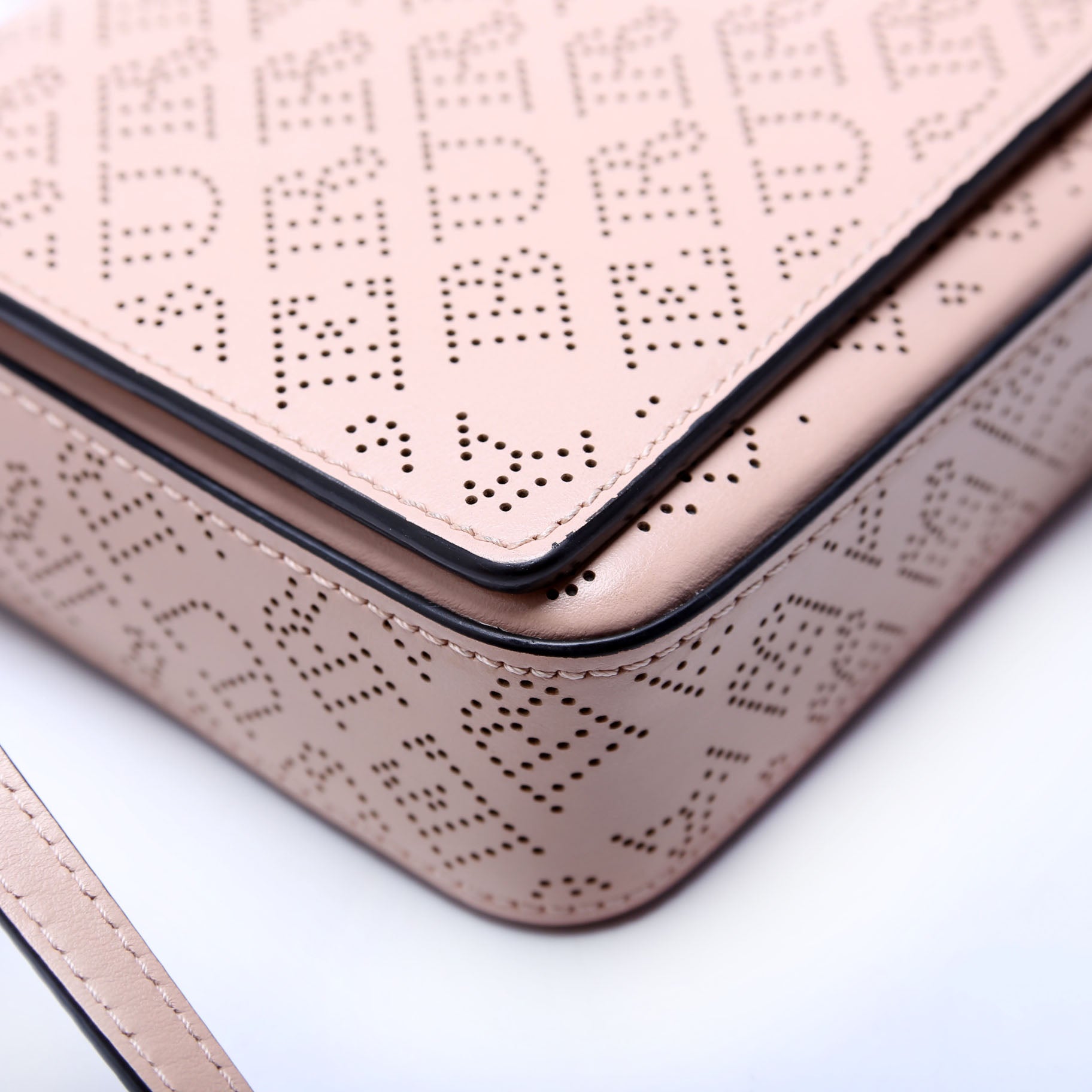 Hampshire Crossbody Perf/Calfskin Tan