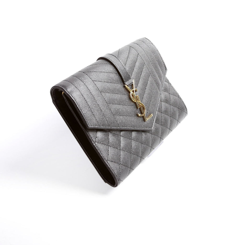 651030 Triquilt Wristlet Clutch Black