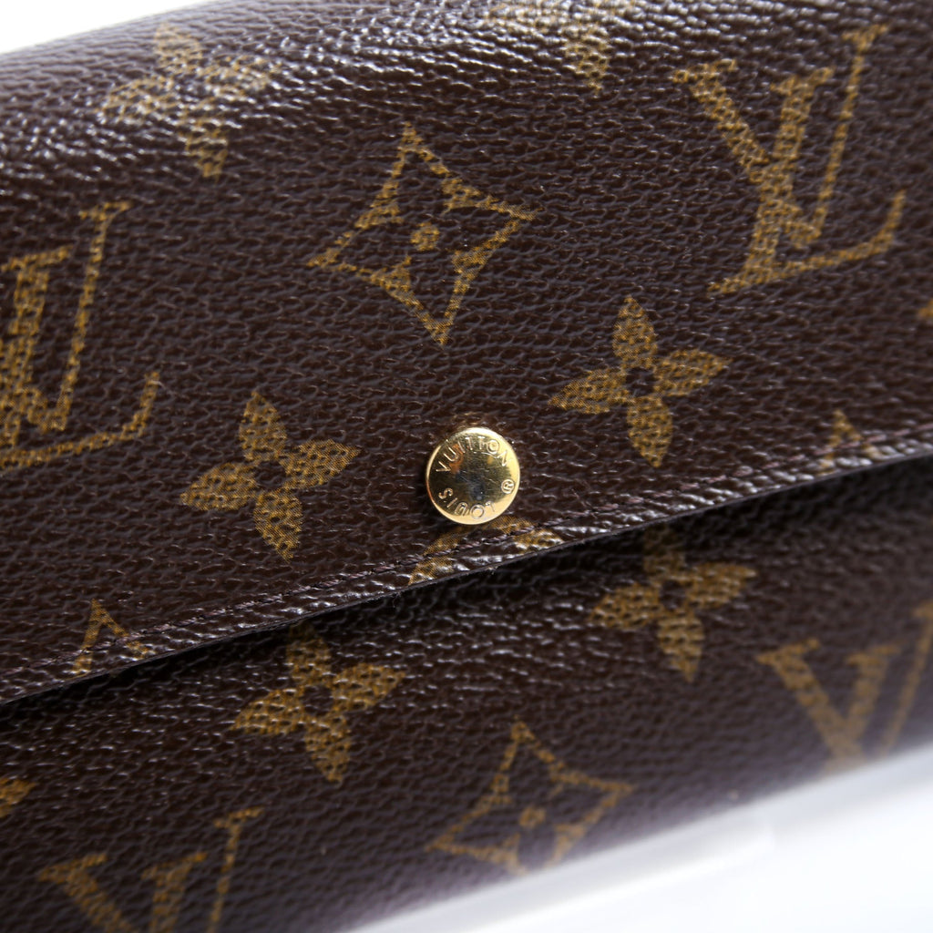 Sarah Wallet Monogram