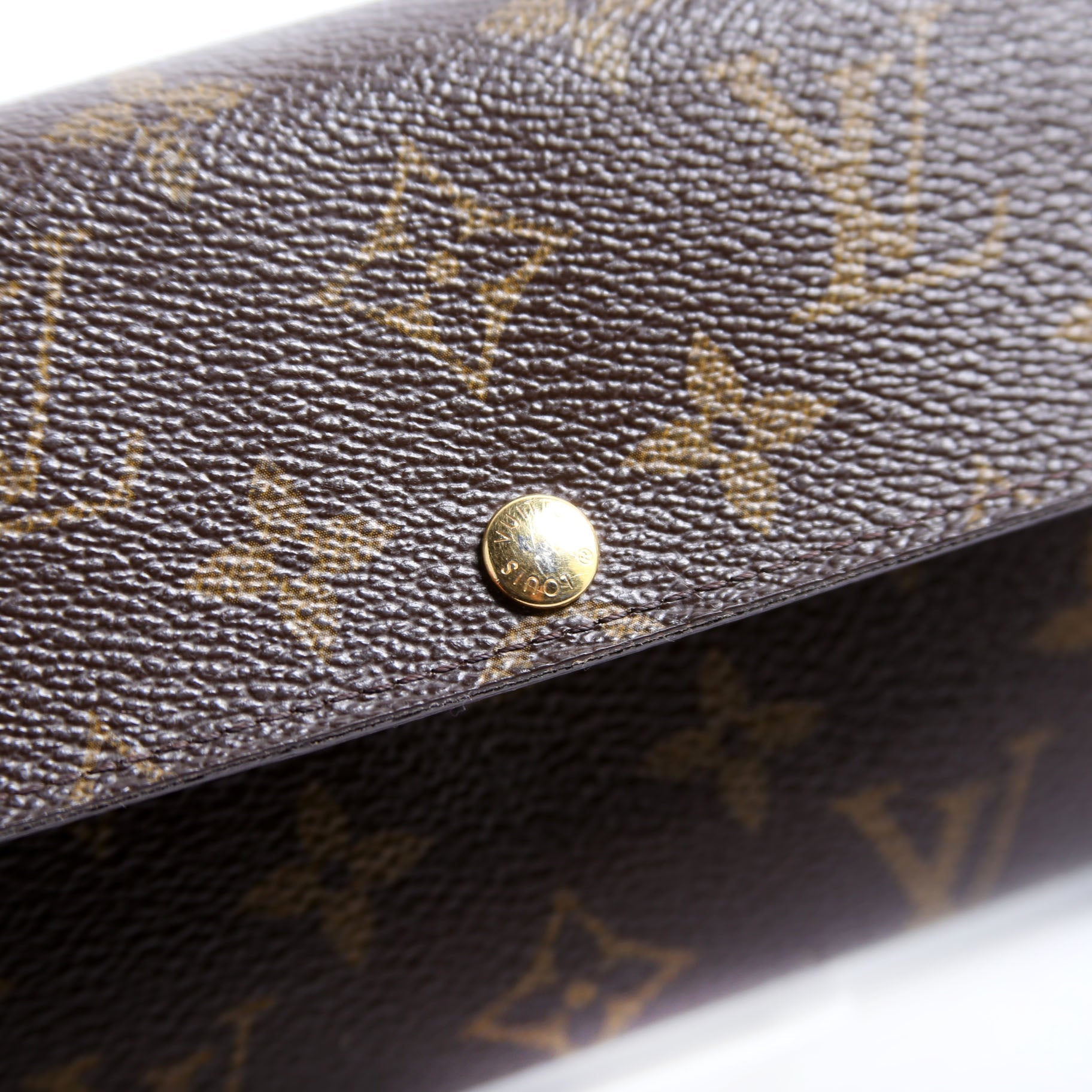 Sarah Wallet Monogram