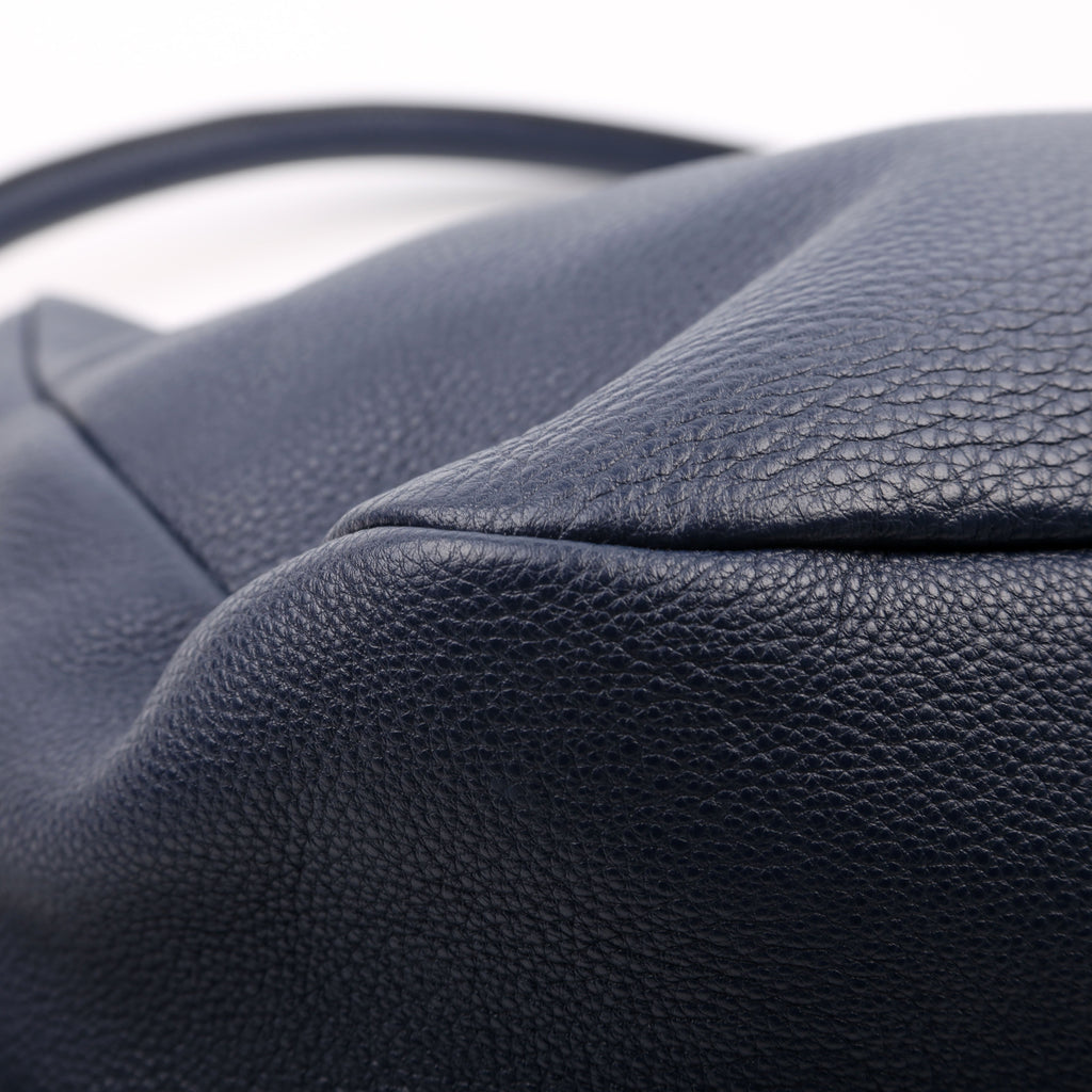 Vitello Phenix Hobo Navy