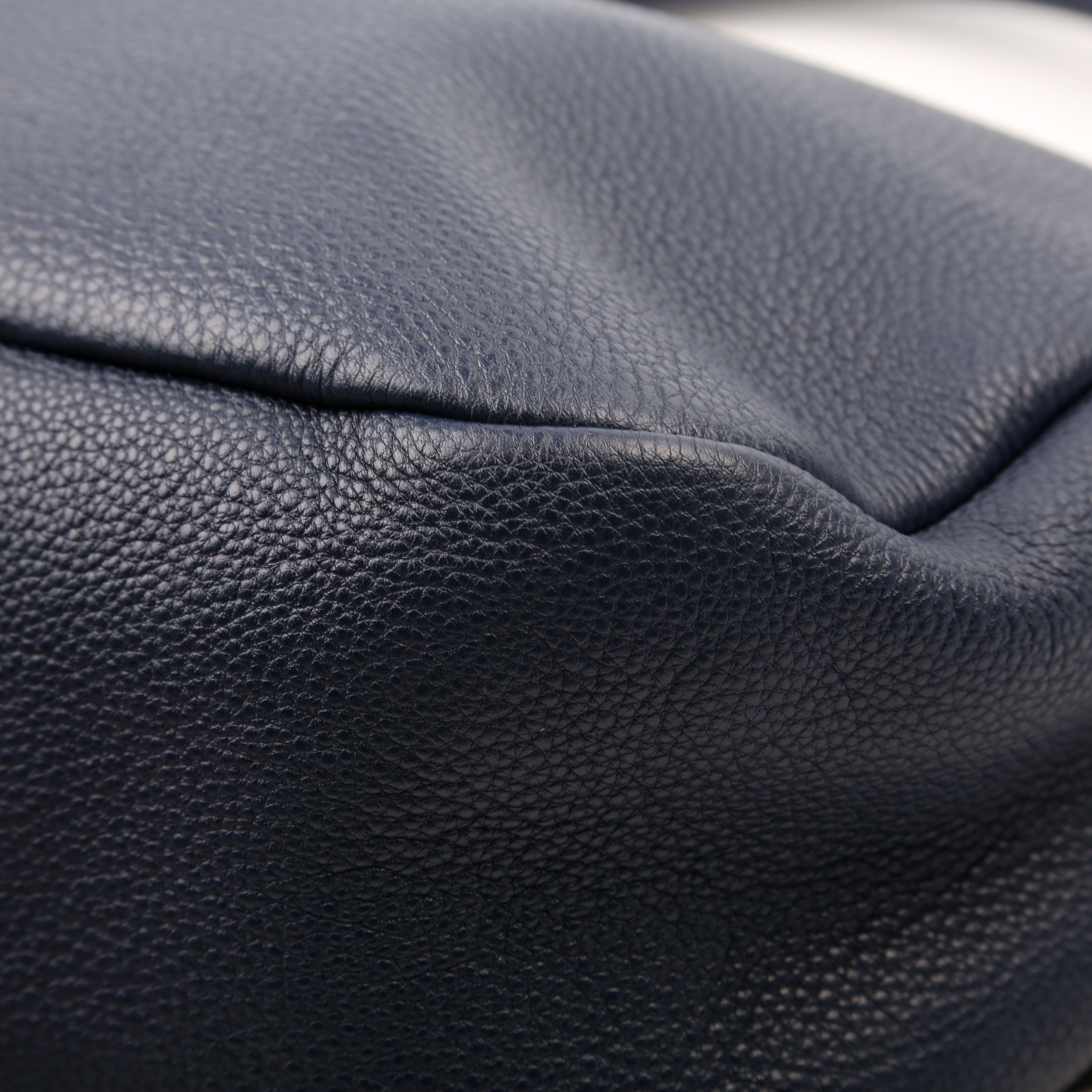 Vitello Phenix Hobo Navy