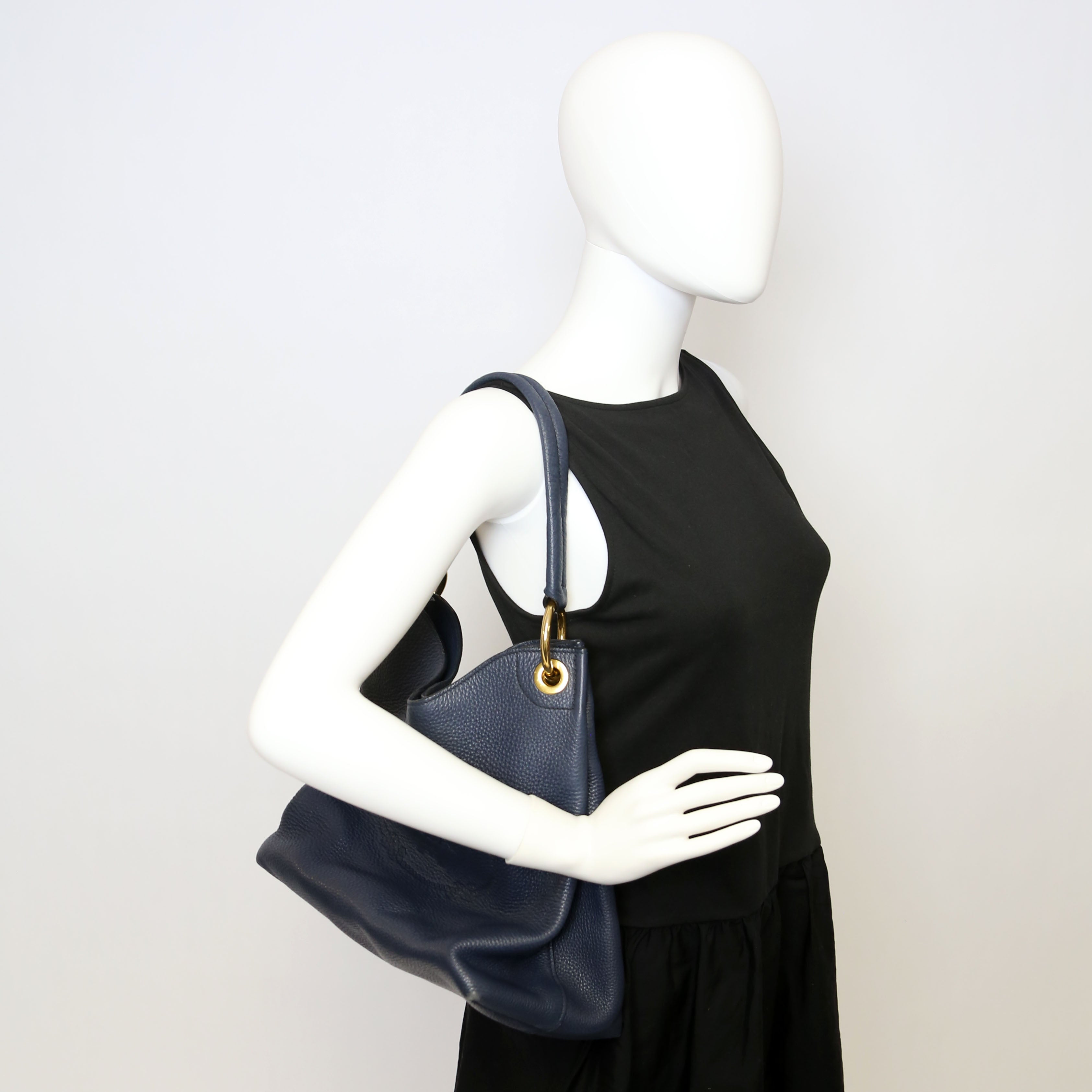 Vitello Daino Phenix Hobo Navy