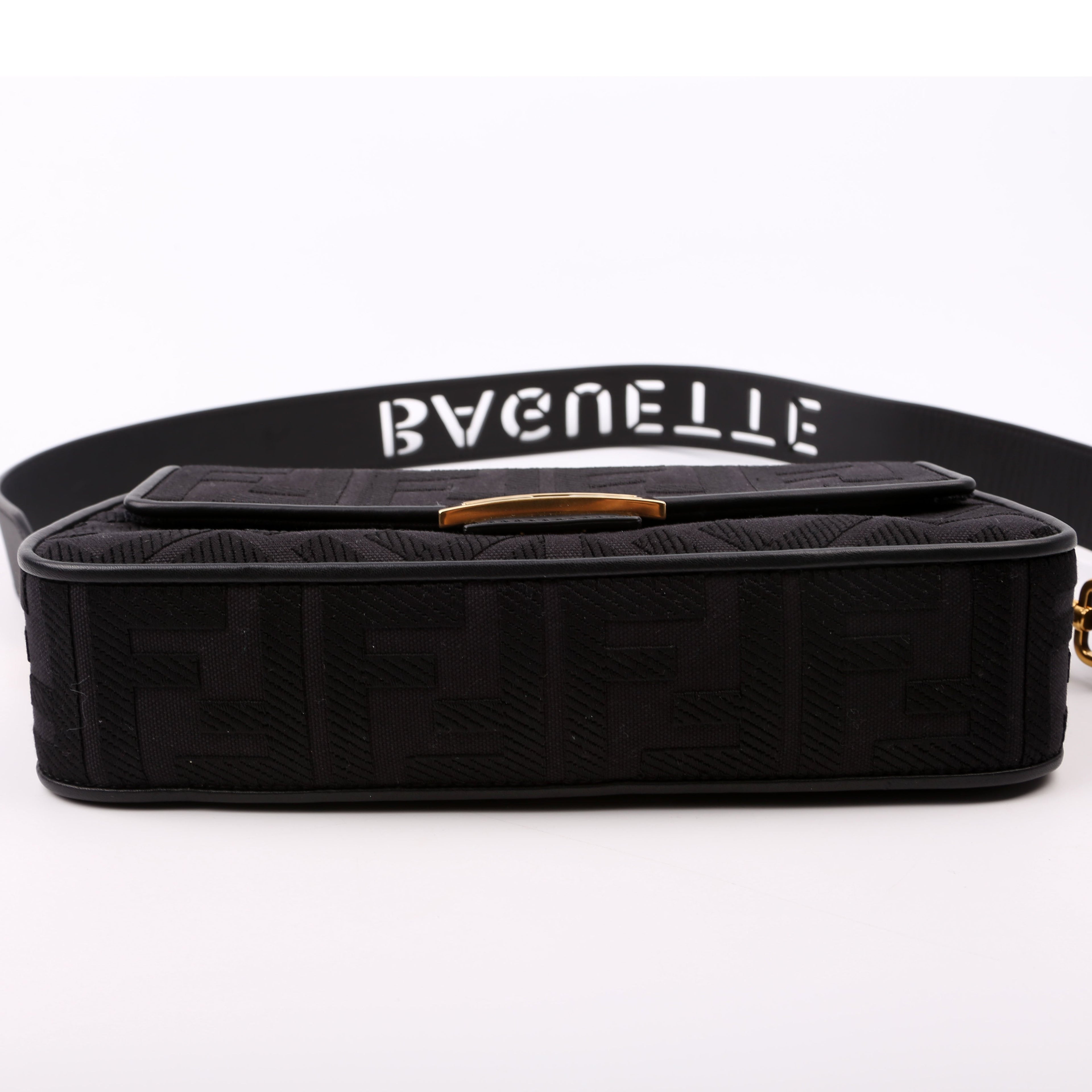 FF Jacquard Baguette Black