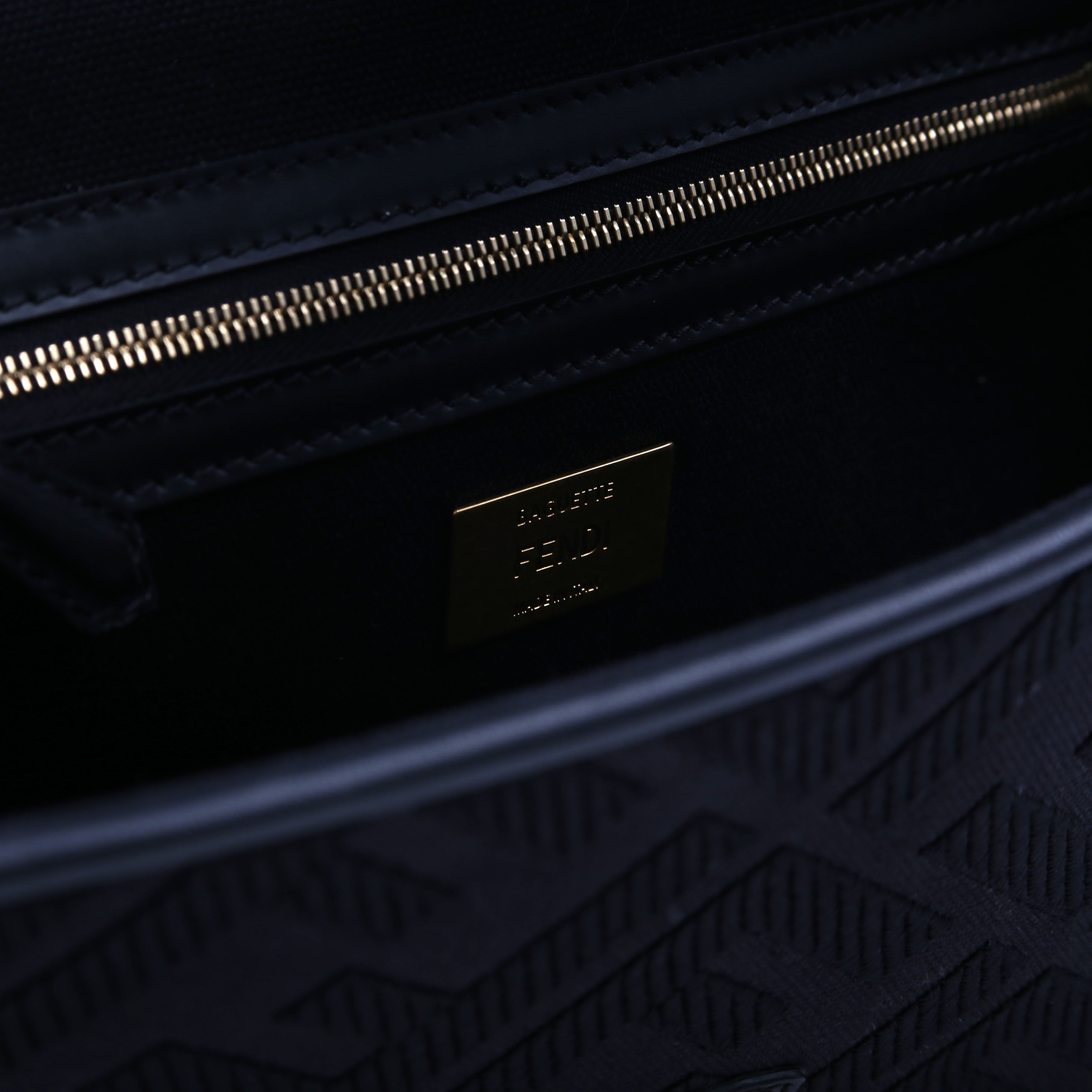 FF Jacquard Baguette Black