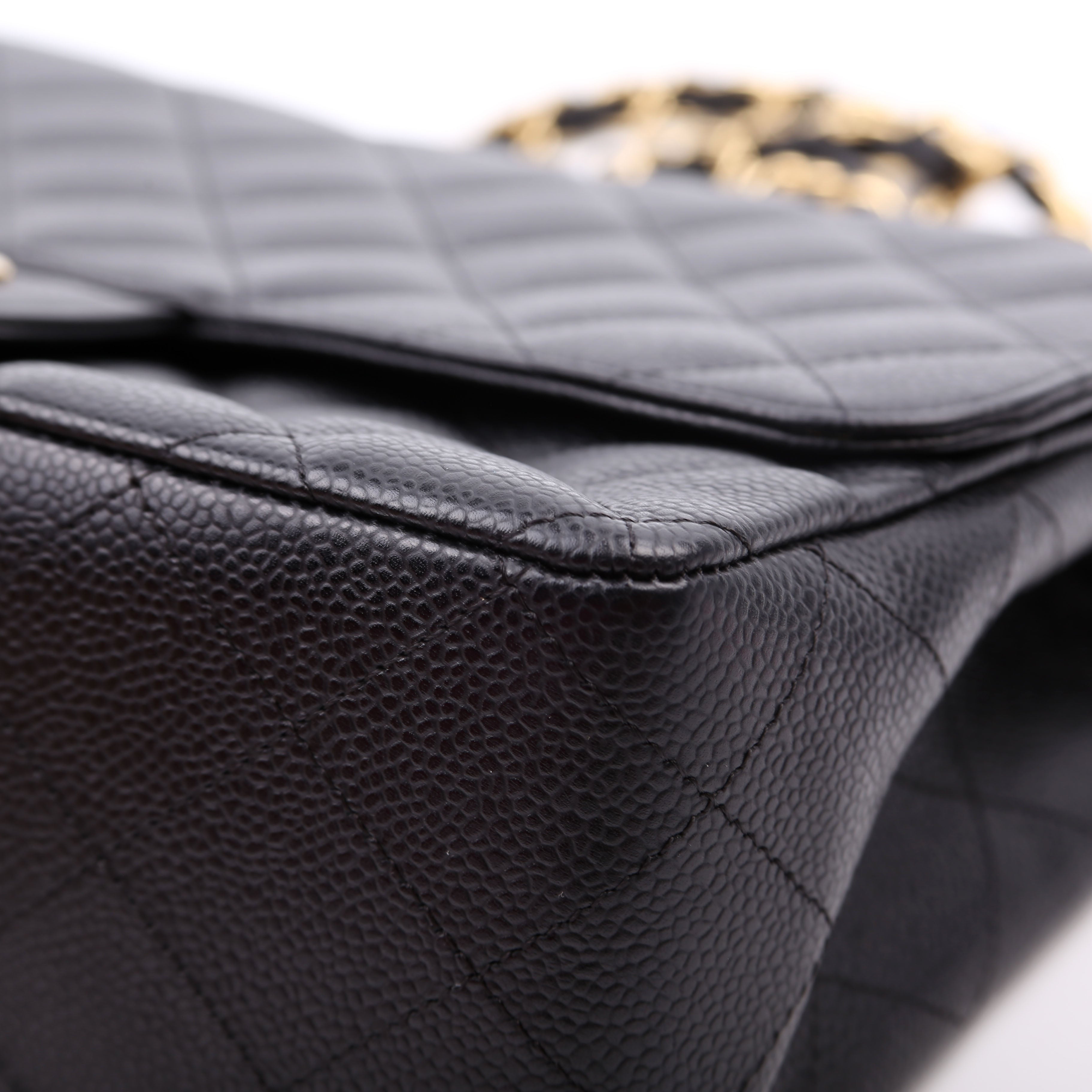 Classic Flap Jumbo Caviar Black