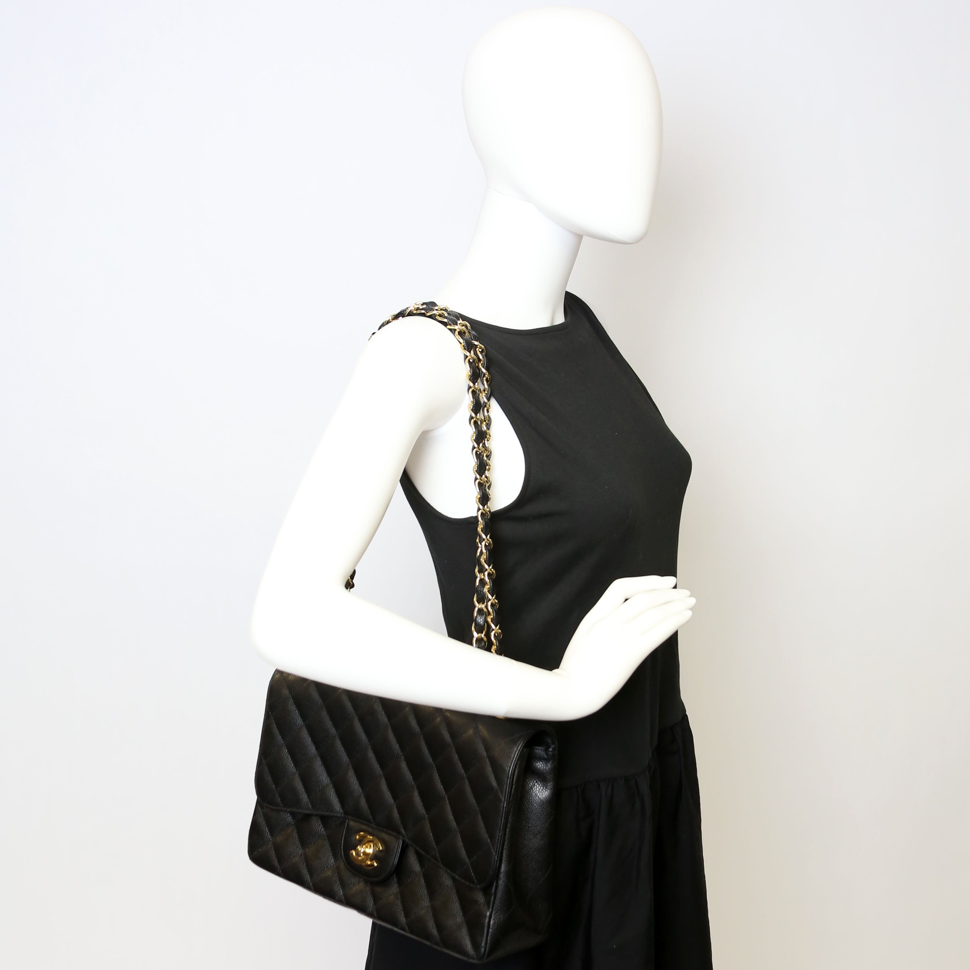 Classic Flap Jumbo Caviar Black