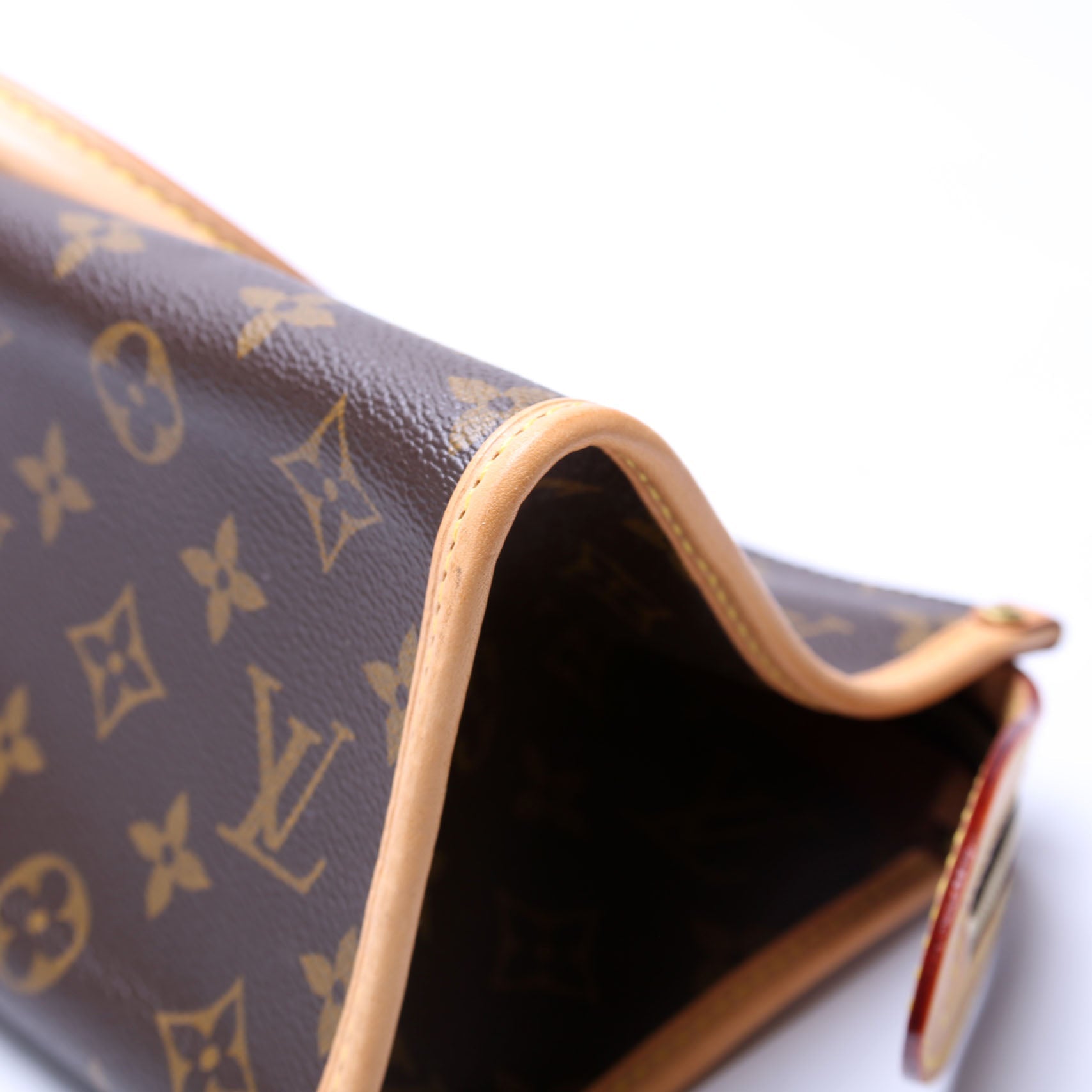 Popincourt Long Monogram