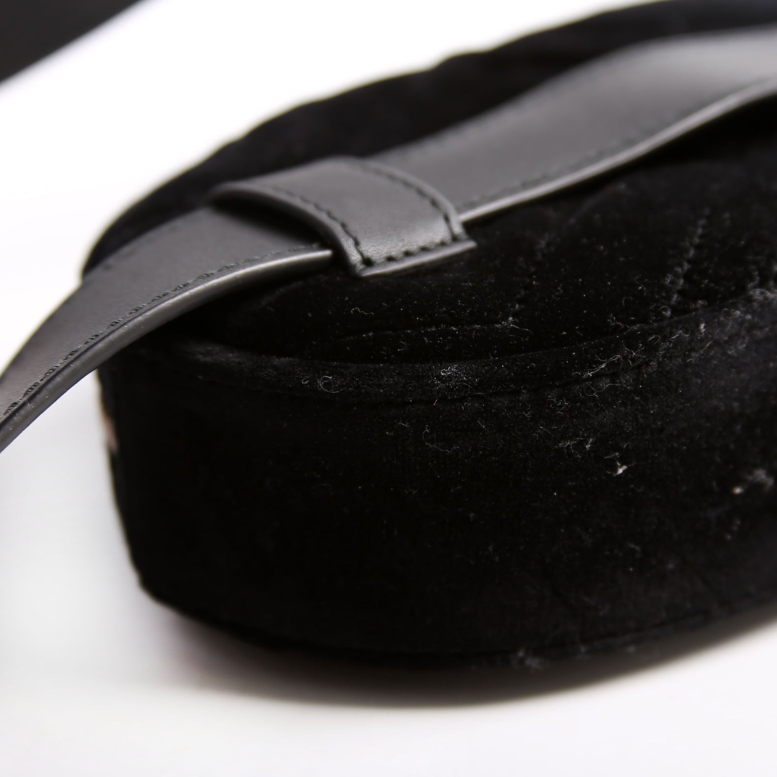 Gucci 476434 Marmont Velvet Belt Bag Black