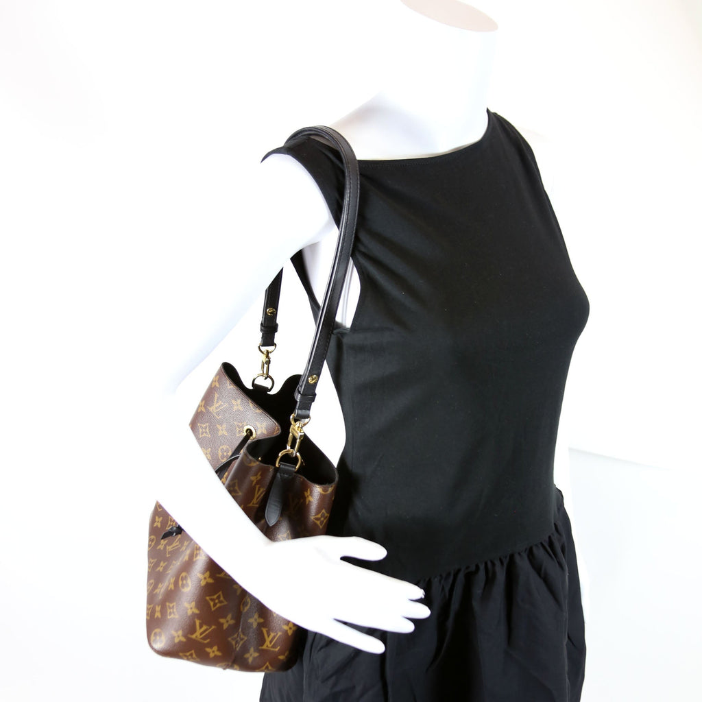 Neonoe Monogram Black