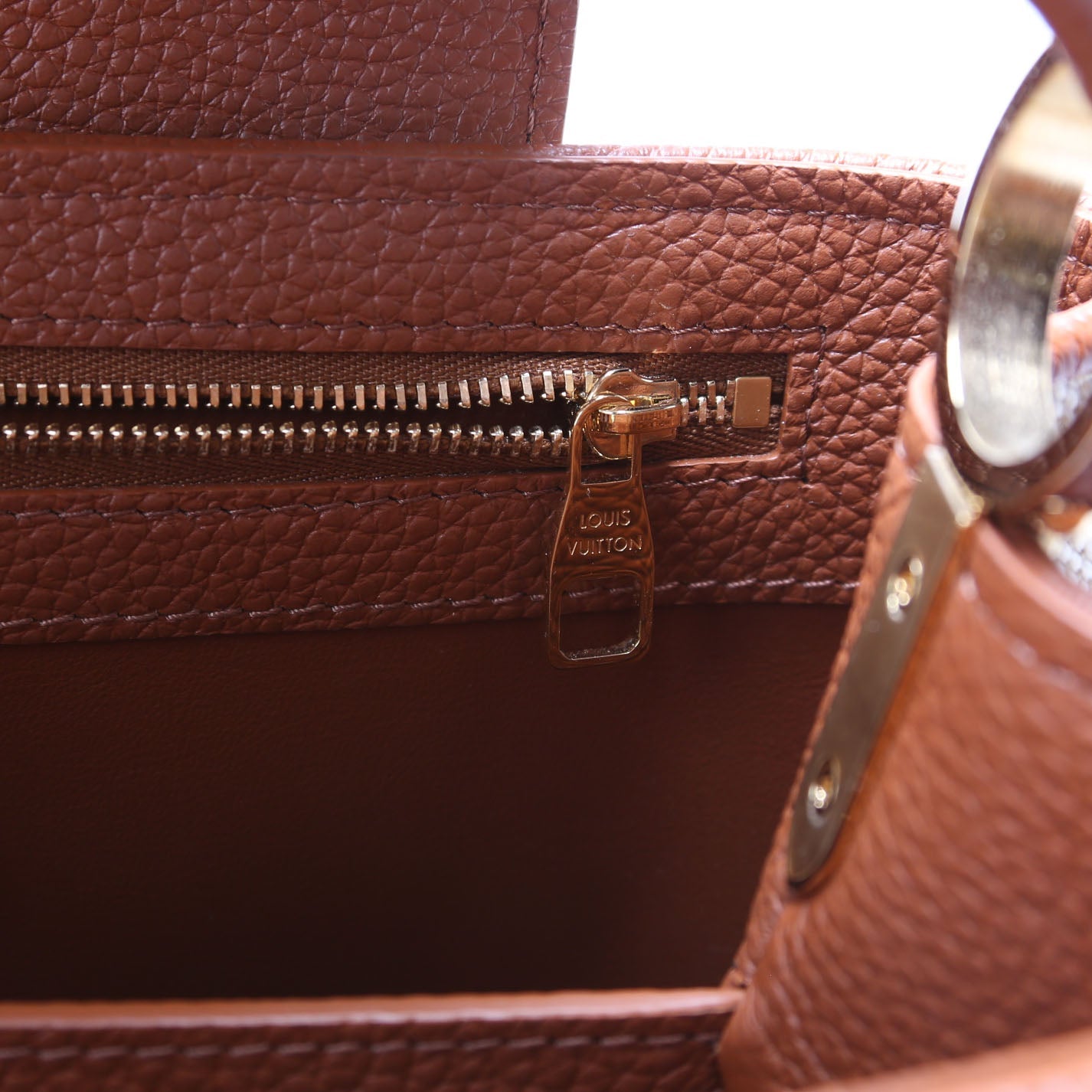 Capucines MM Taurillon Canvas Brown/Beige