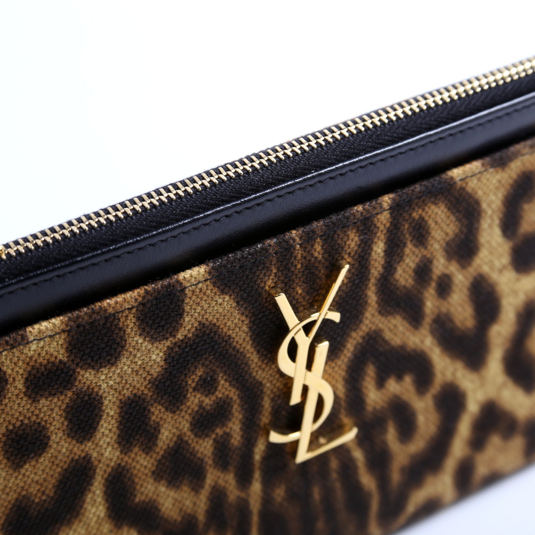 Zip Pouch Leopard 554188
