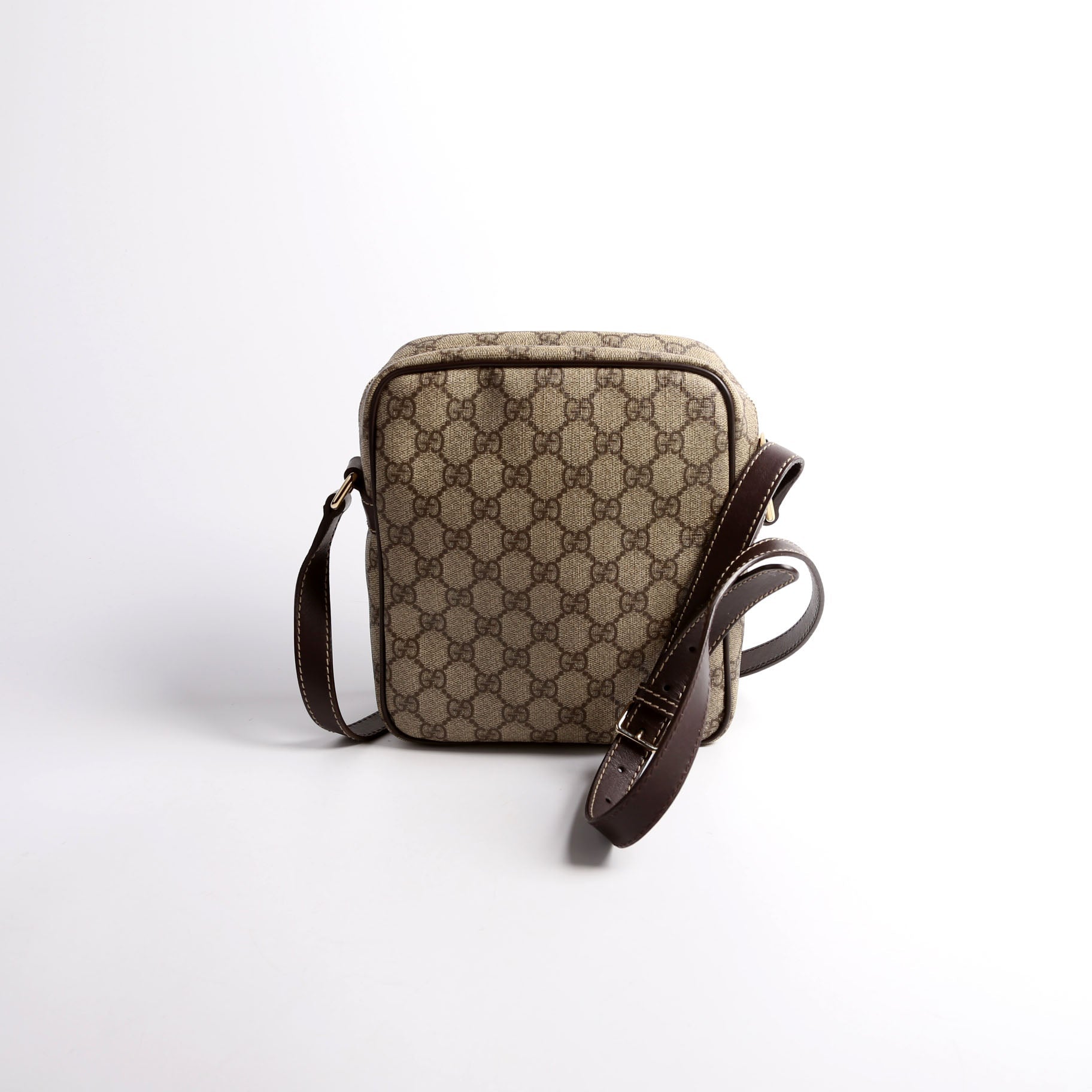 233268 GG Supreme Shoulder Bag