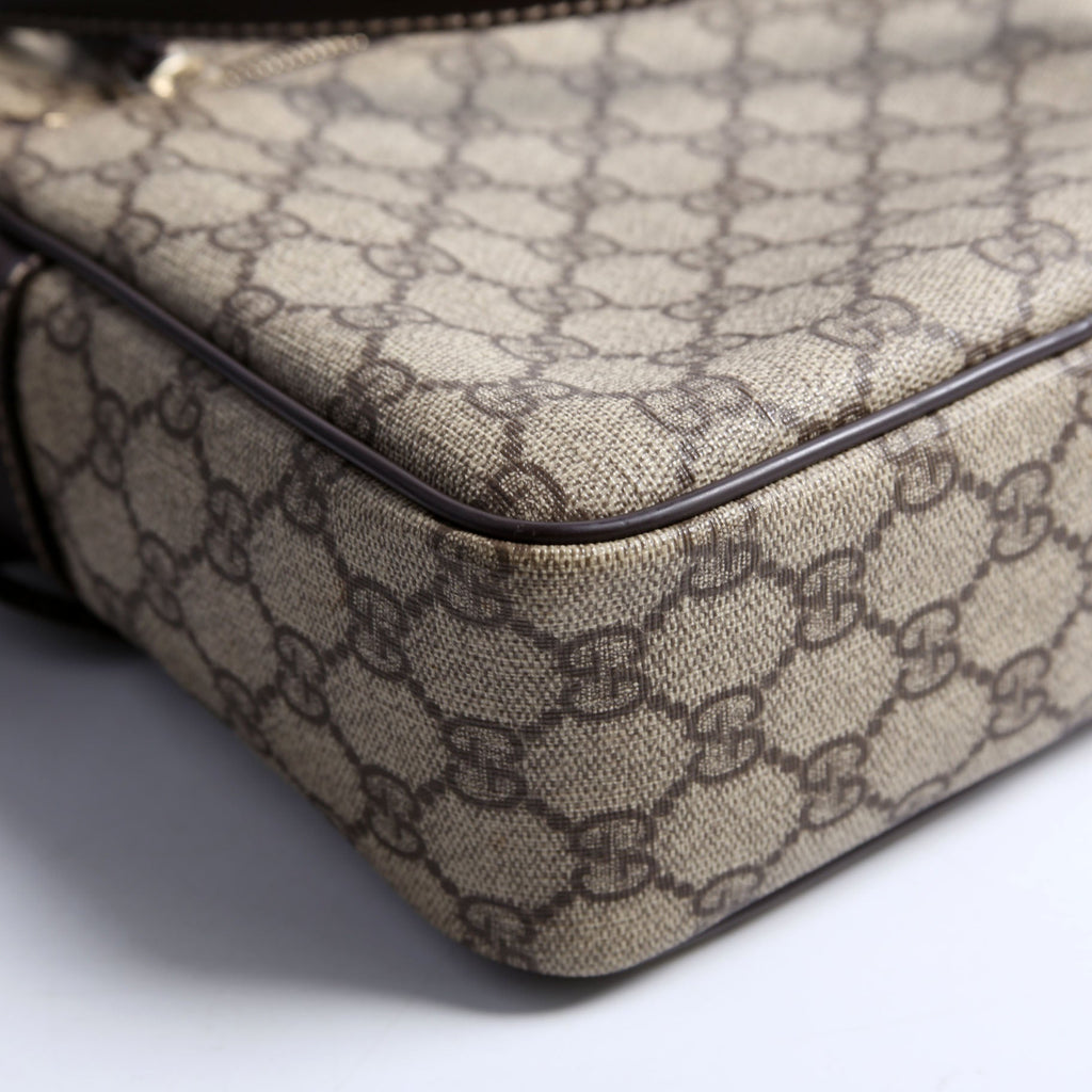 233268 GG Supreme Shoulder Bag