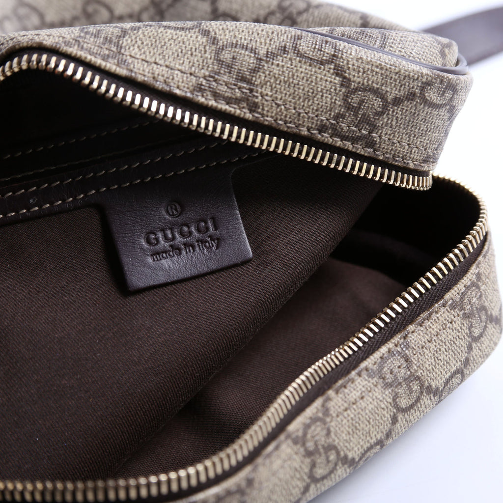 233268 GG Supreme Shoulder Bag