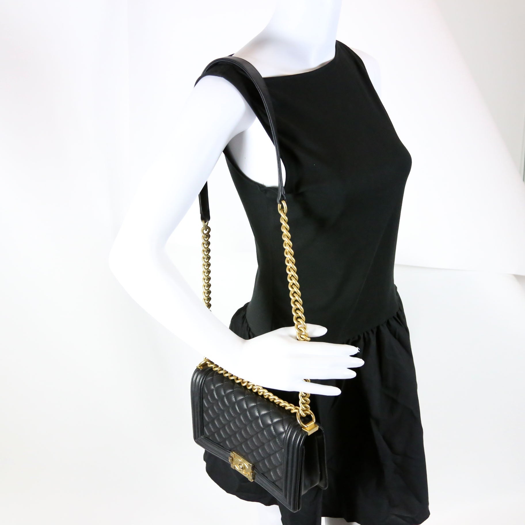 Boy Flap Medium Old Lambskin 25-28M Black