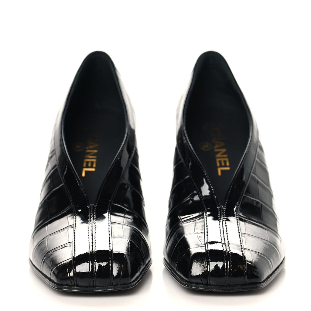 Crocodile Embossed Patent Calfskin Pumps 38.5 Black