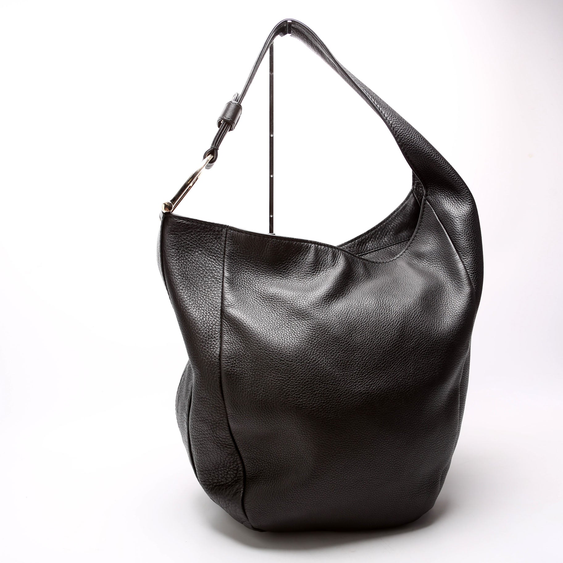 257050 Greenwich Leather One Shoulder Bag Black